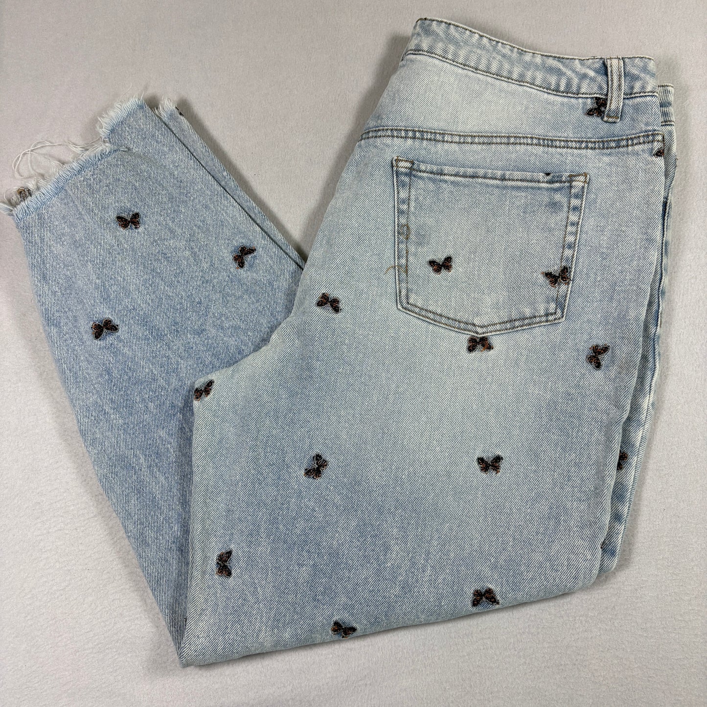 Tinseltown Womens Light Wash Distressed Jeans Size 17 Butterfly Y2K Vintage