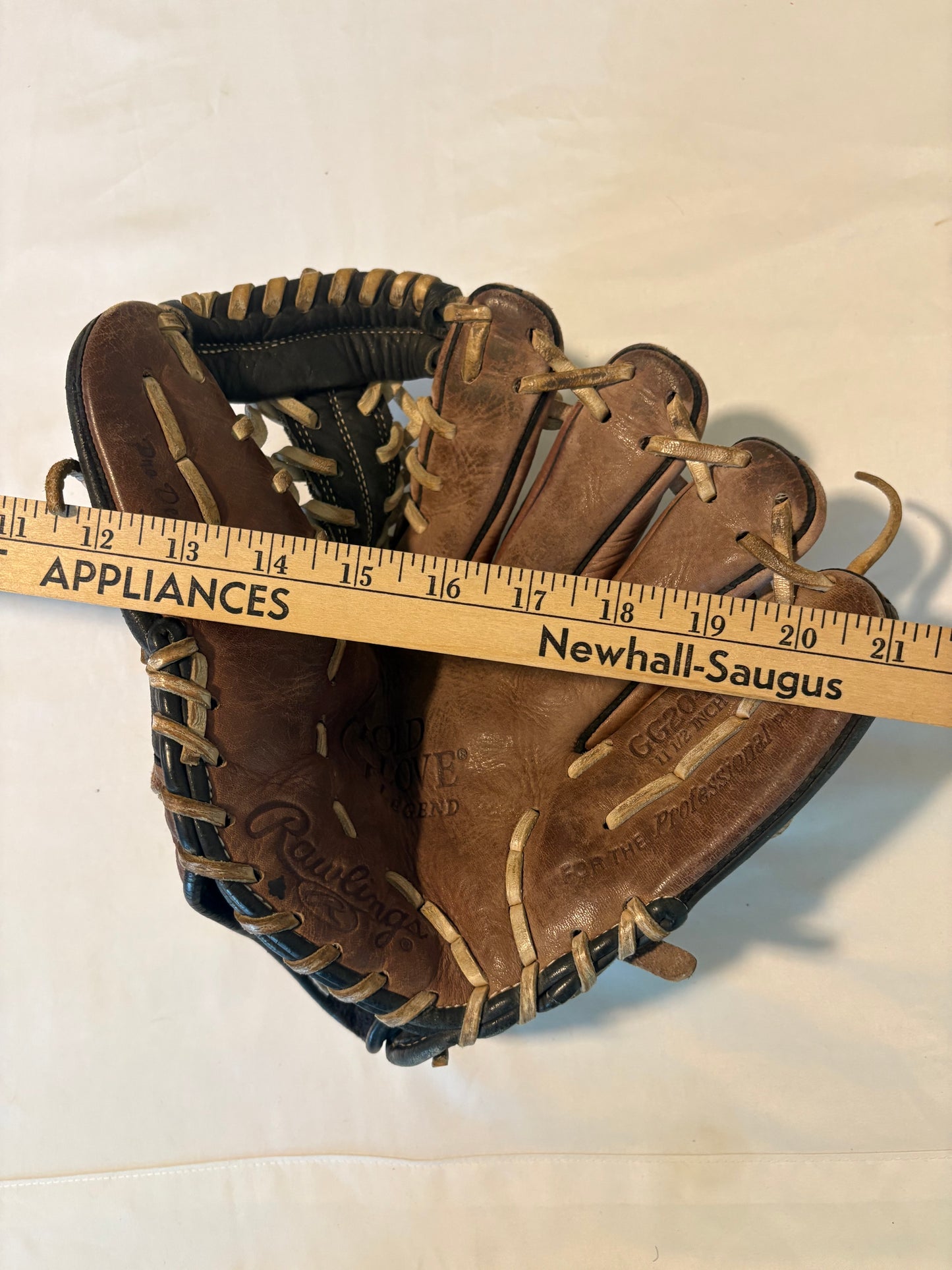 Rawlings GG Elite 11.5” Baseball Glove – Gold Glove Pro Series RHT Broken In