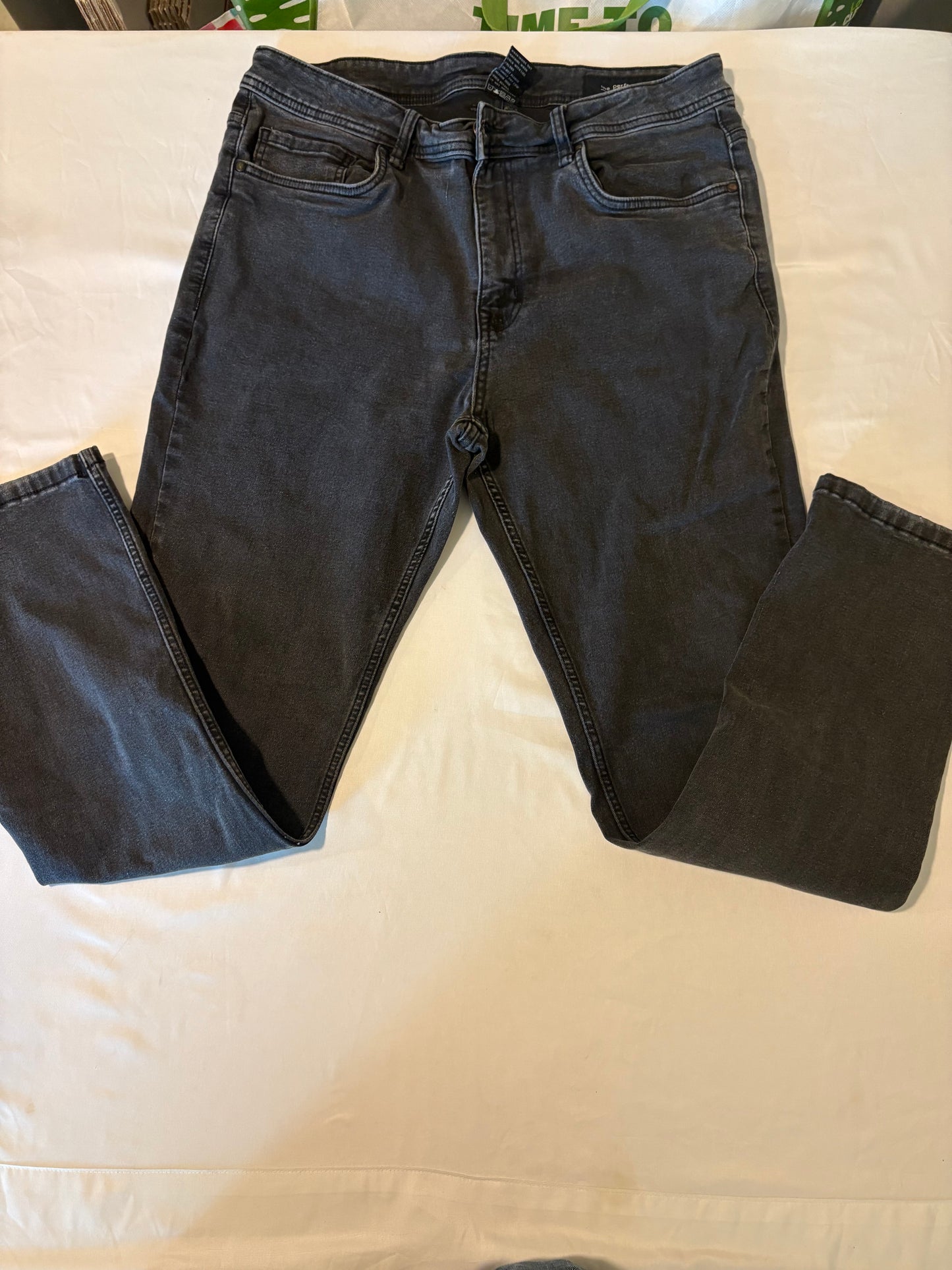 The Perfect Jean NYC Men's Jeans 36x32 Slim Thick Fit Stretch Gray Casual Denim