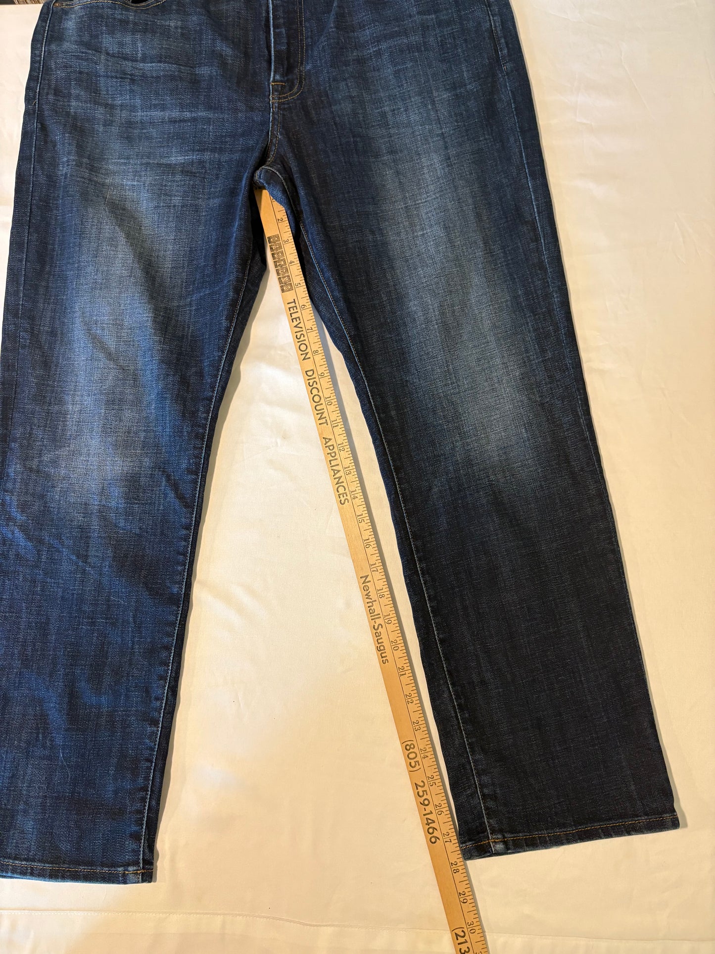 Lucky Brand Men’s Jeans 38x30 Blue Classic Fit Straight Leg Denim Distressed