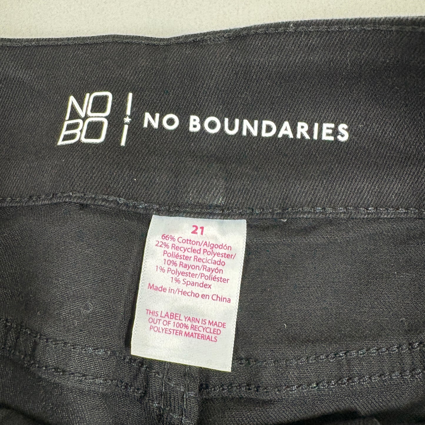 No Boundaries Womens Black Flare Jeans Size 21 NWT Y2K Stretch Plus Size Denim