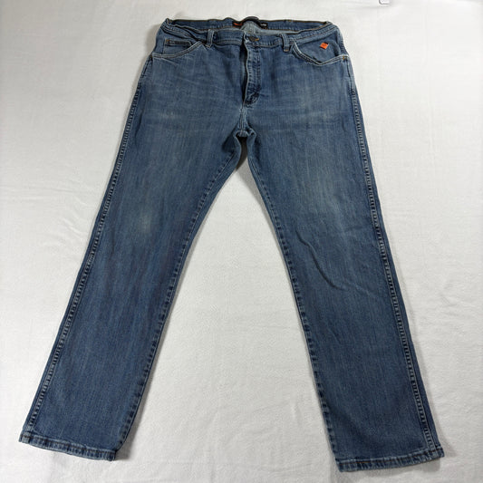 Wrangler FR Advanced Comfort Mens 38x32 Straight Fit Blue Denim Jeans