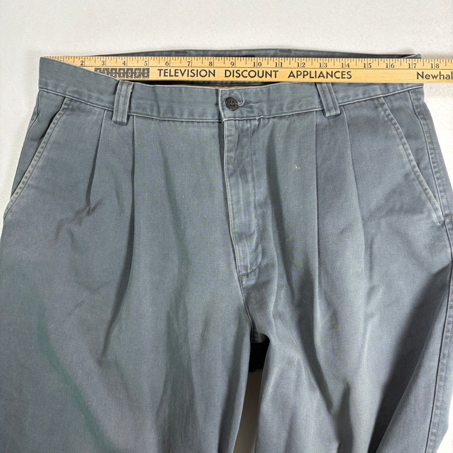 Dockers Mens Khakis Pants 36x34 Gray Classic Fit 100% Cotton Chino