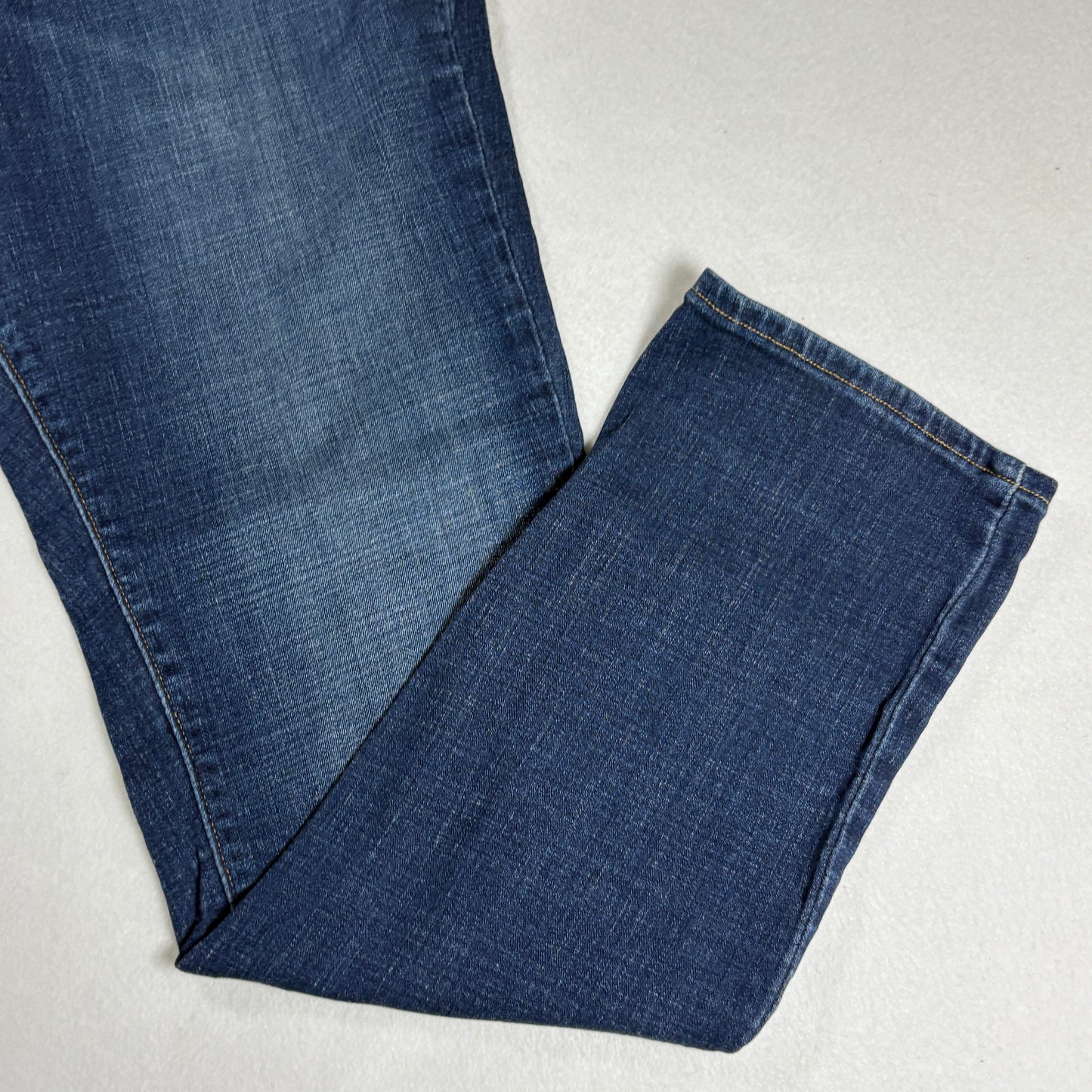 Levis Womens Jeans Sz 12 Blue Mid Rise Skinny Stretch Denim Y2K 90s Vintage Look