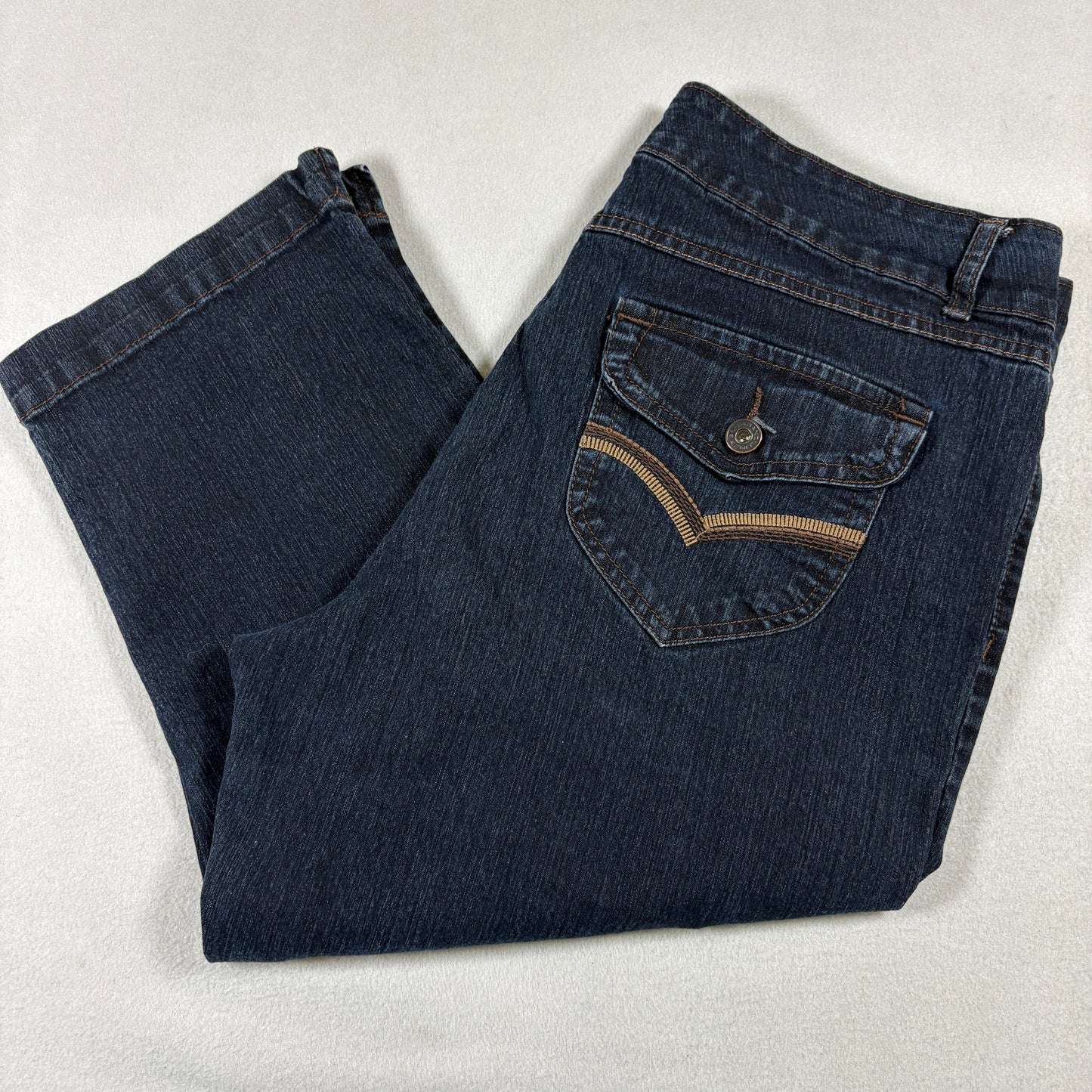 Bandolino Blu Womens Jeans Size 14 Dark Wash Cropped Denim Stretch Curvy Fit