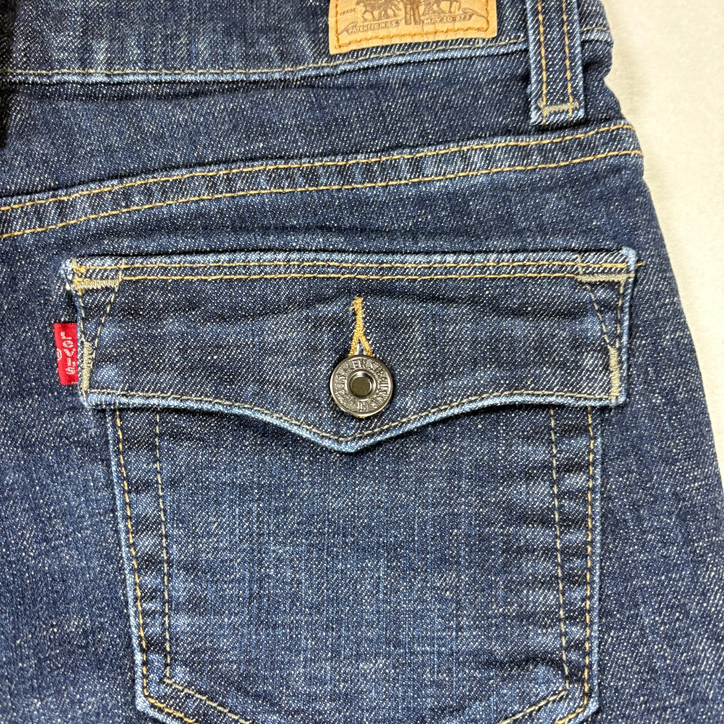 Levis Womens Jeans Size 10 Medium Dark Wash Denim Straight Y2K Vintage 90s