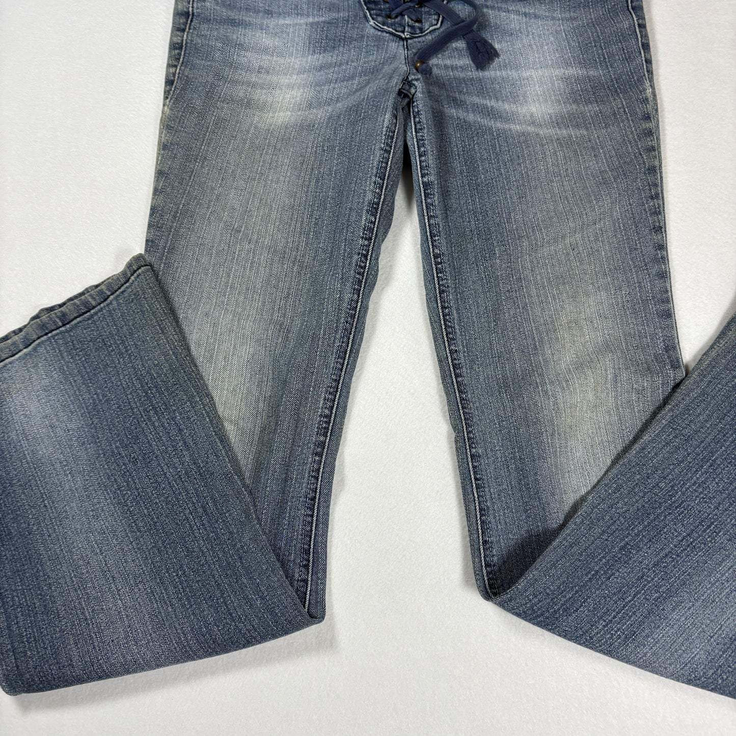 LEI Womens Jeans Sz 7 Low Rise Flare Gray Wash Y2K 2000s Vintage Grunge Ashley