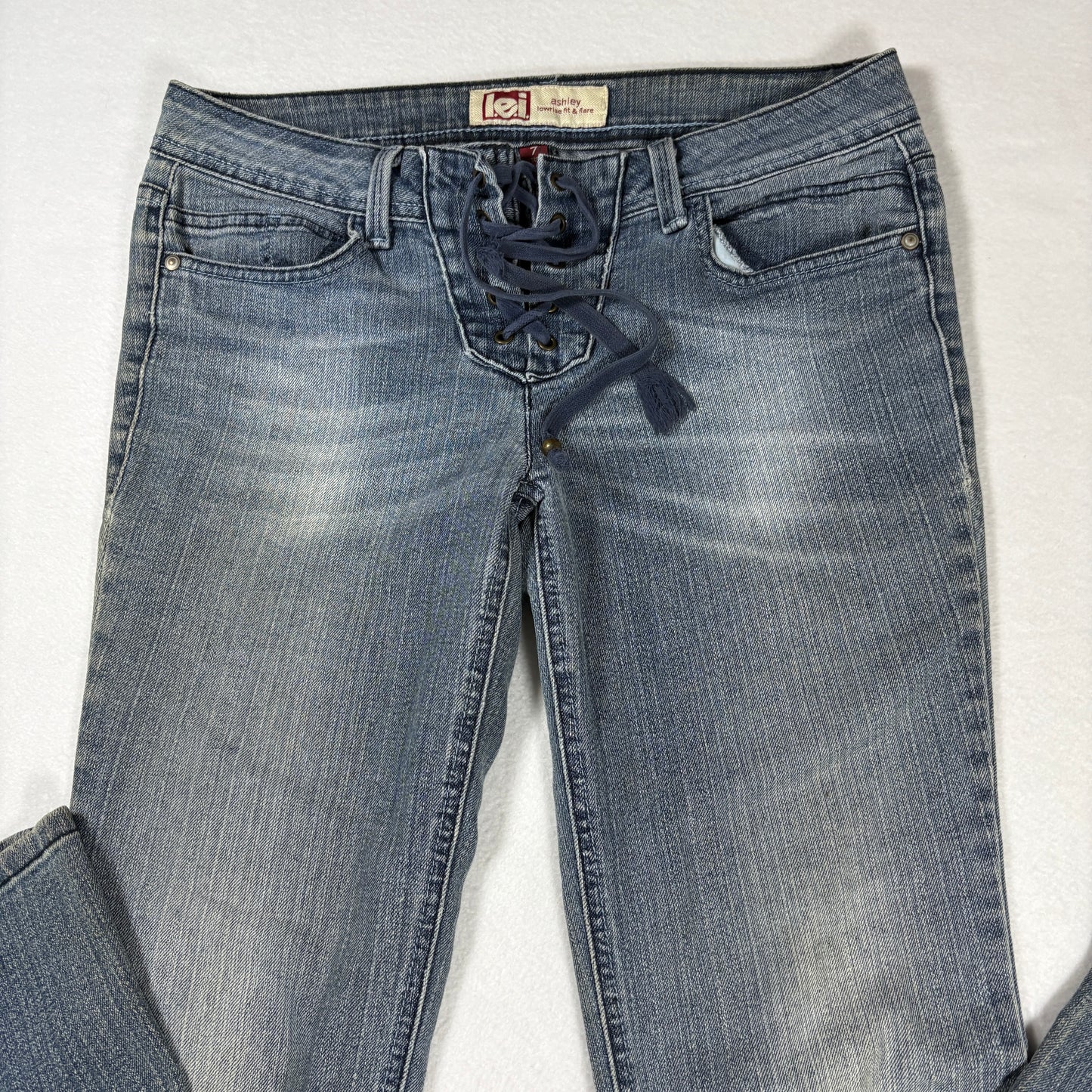LEI Womens Jeans Sz 7 Low Rise Flare Gray Wash Y2K 2000s Vintage Grunge Ashley