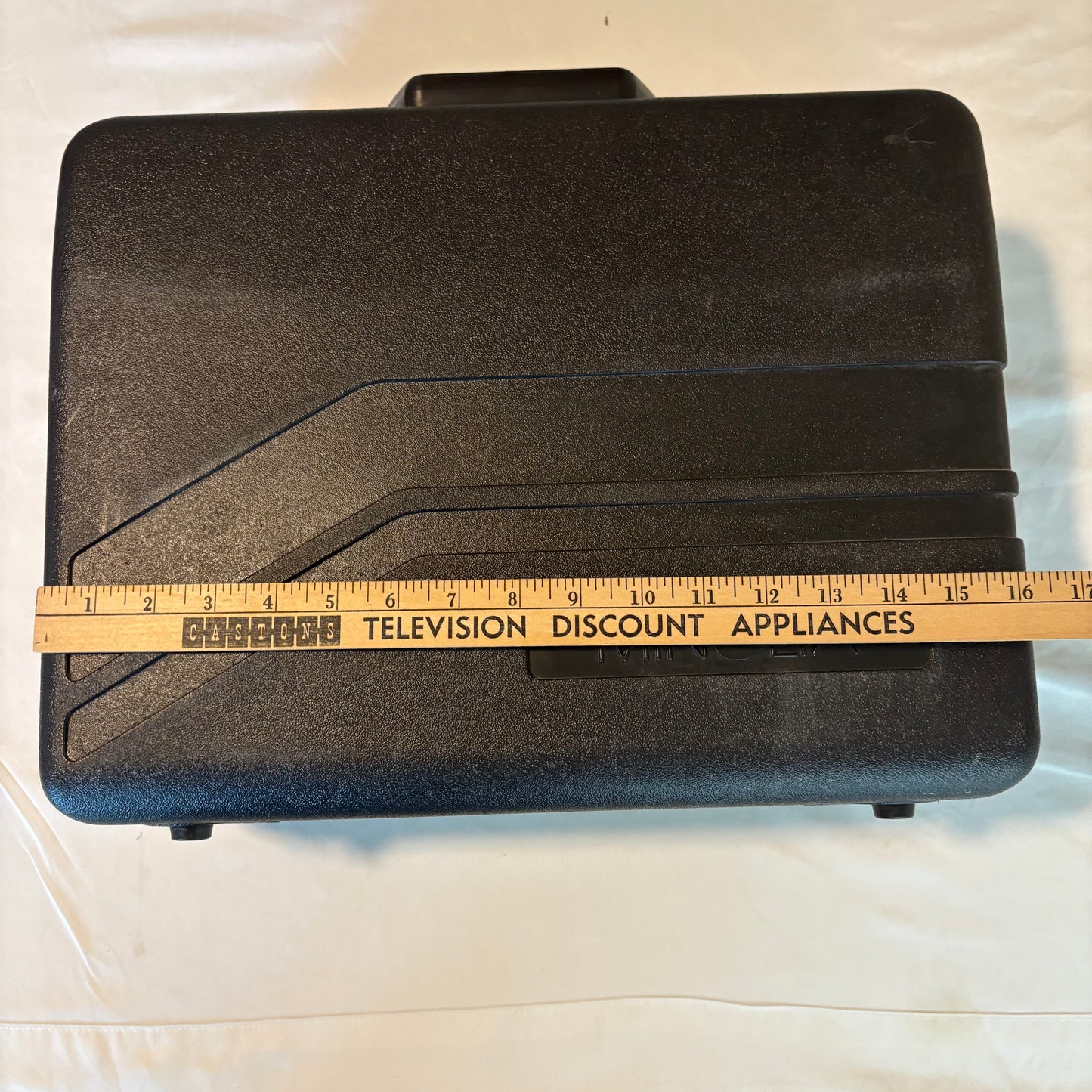 Minolta Master Series-V1R VHS Camcorder with Case, Manual - Tested, Clean