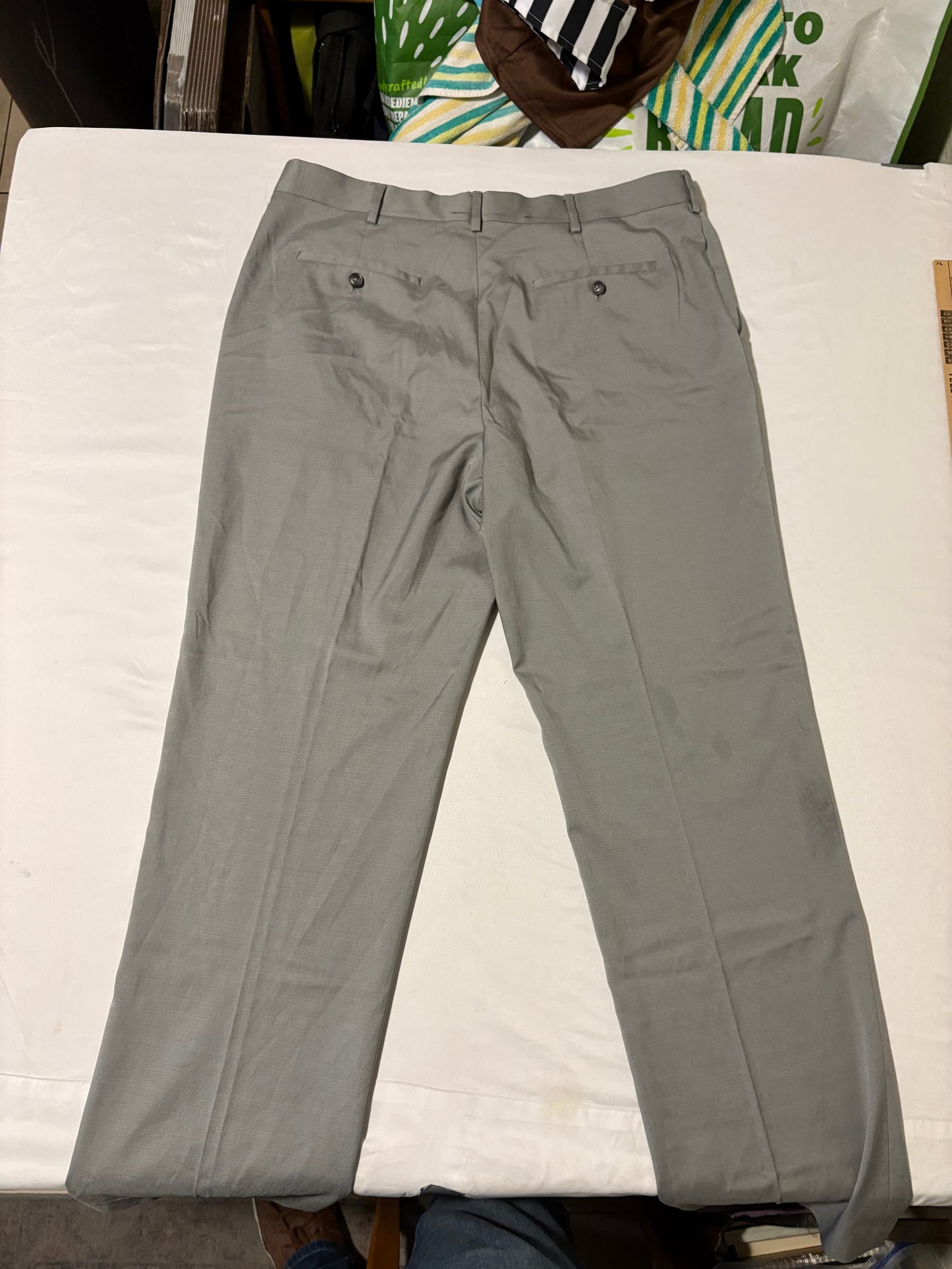 Stafford Portfolio Men’s Gray Dress Pants Size 36x32 Flat Front Classic Fit