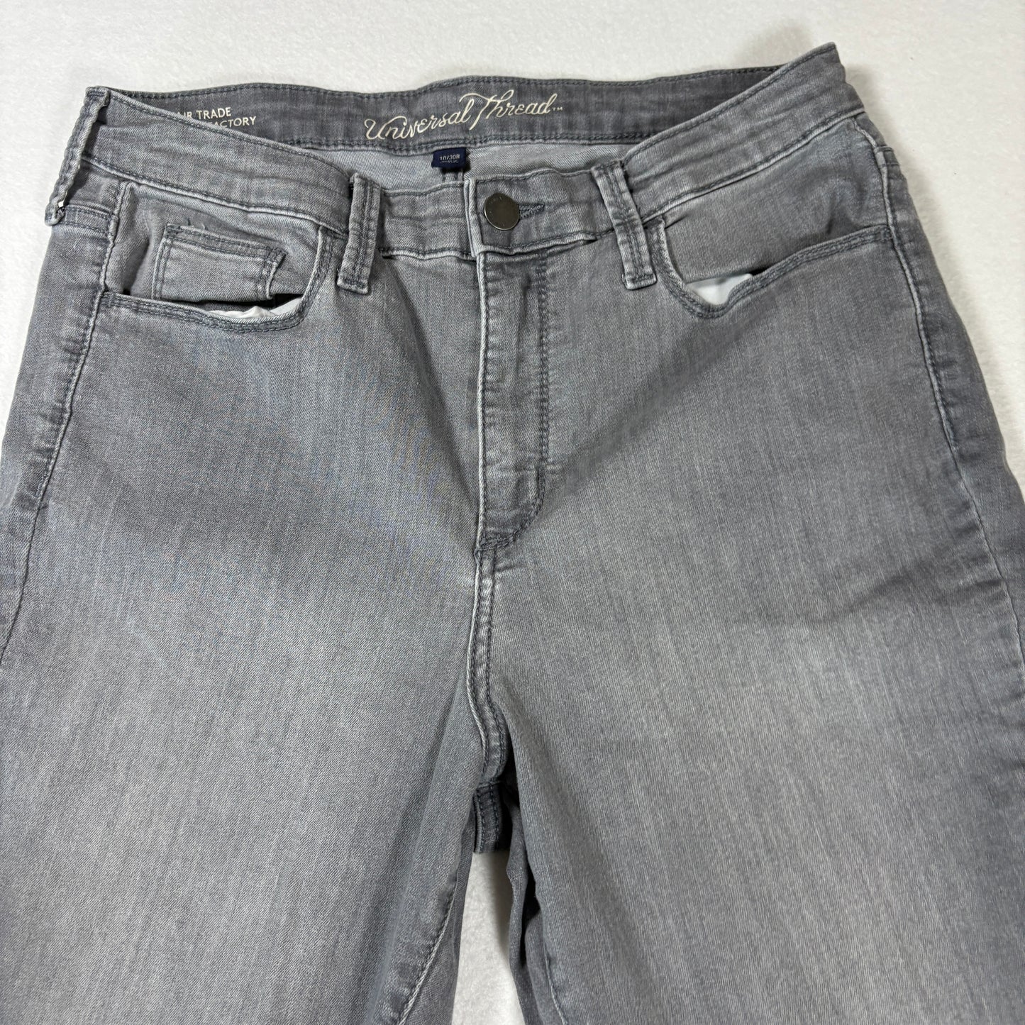 Universal Thread Womens Jeans Sz 10/30R Gray Denim High Rise Straight Y2K