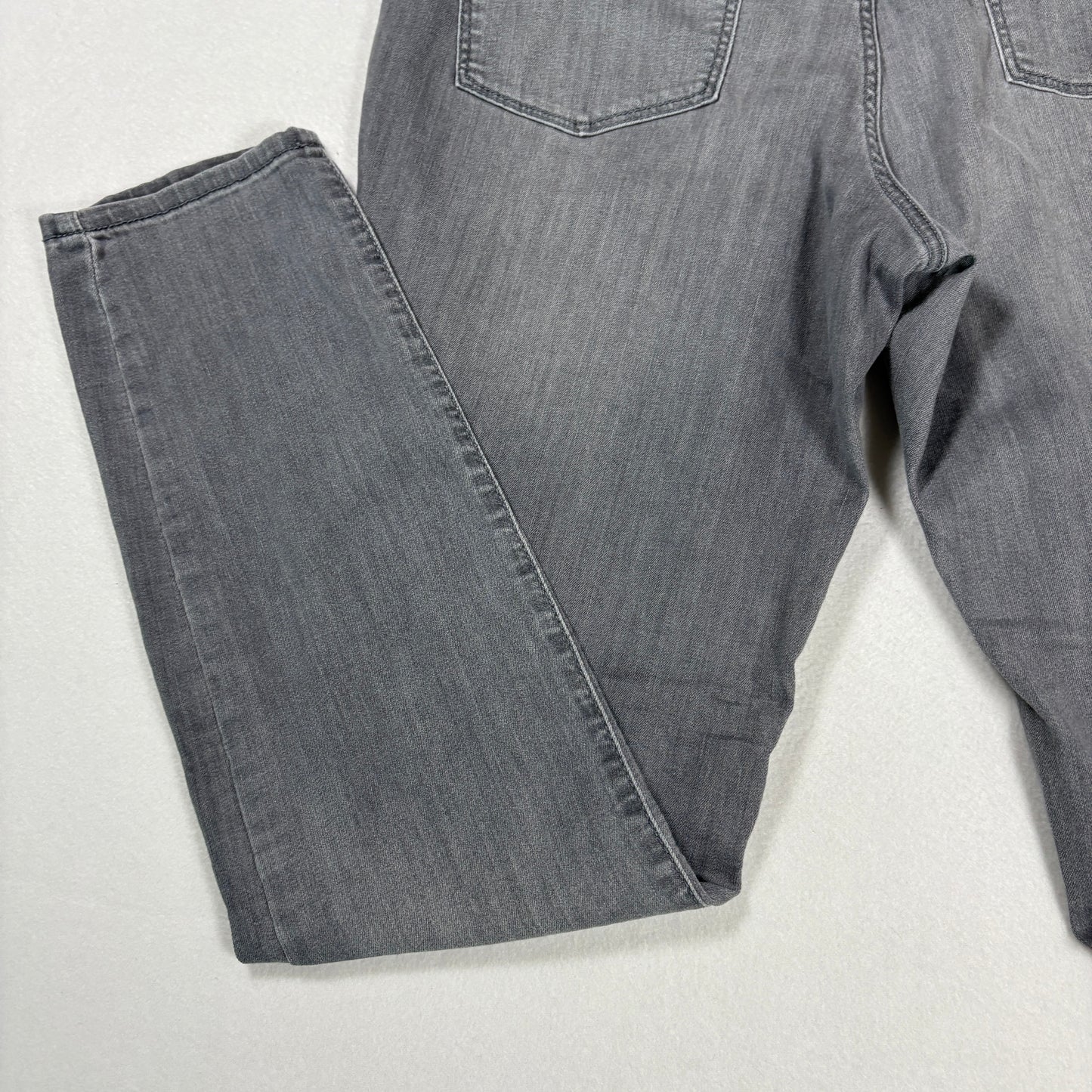 Universal Thread Womens Jeans Sz 10/30R Gray Denim High Rise Straight Y2K