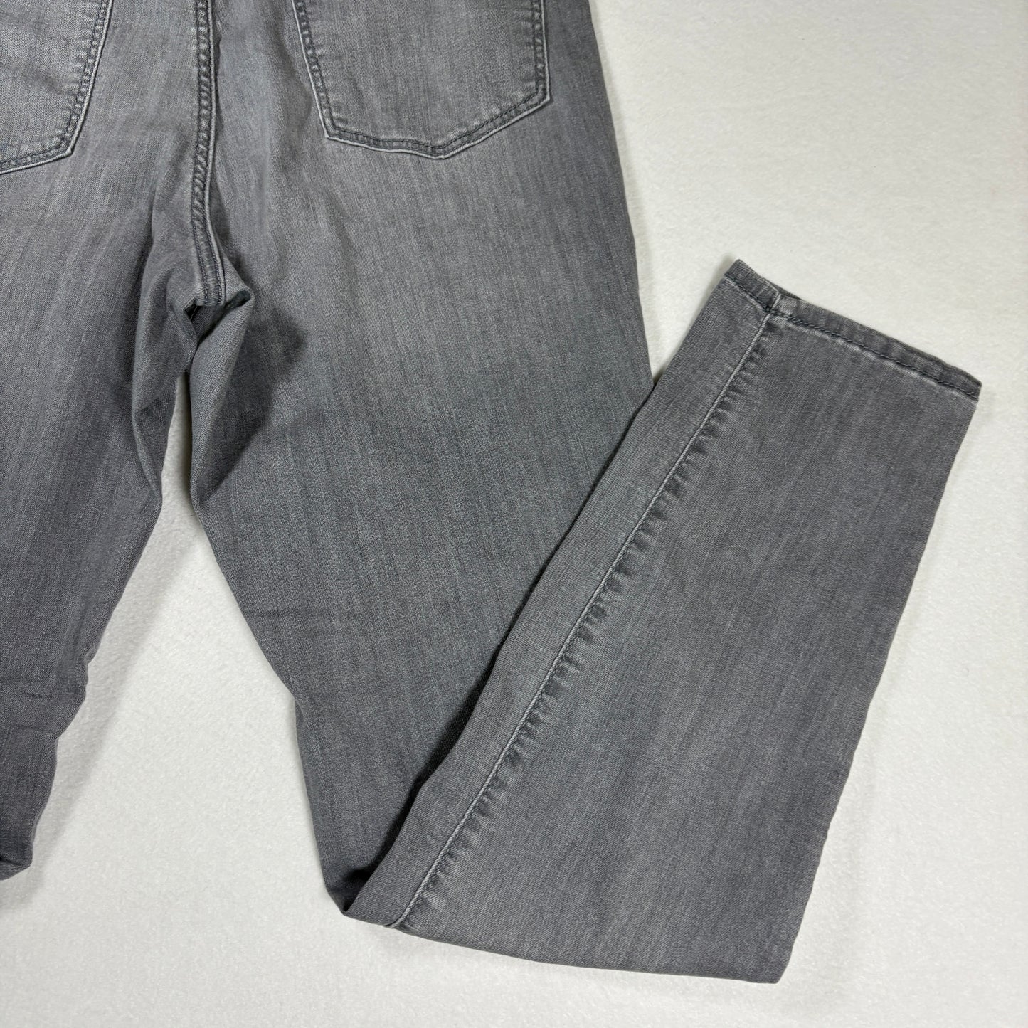 Universal Thread Womens Jeans Sz 10/30R Gray Denim High Rise Straight Y2K