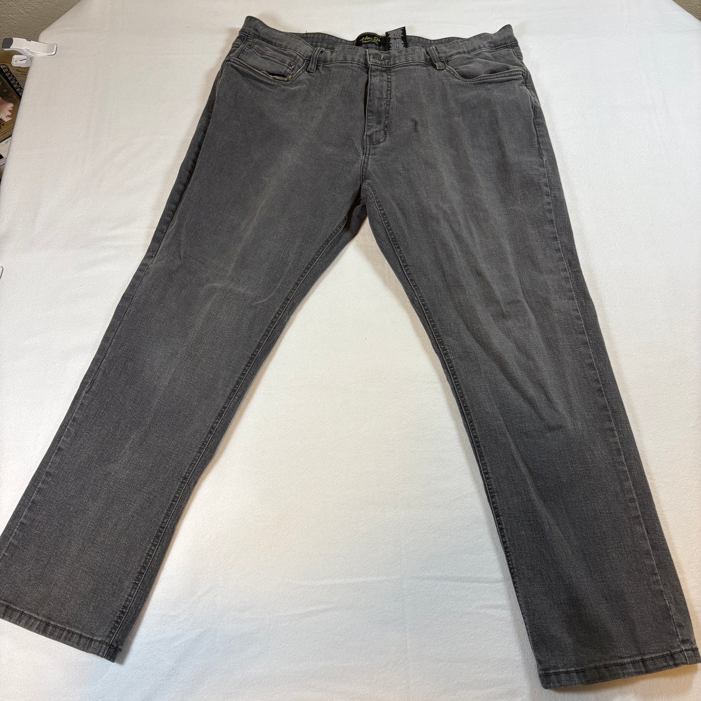 Vintage Gray Jeans Mens 42x32 Straight Leg Retro Y2K Streetwear Denim Skate Fit