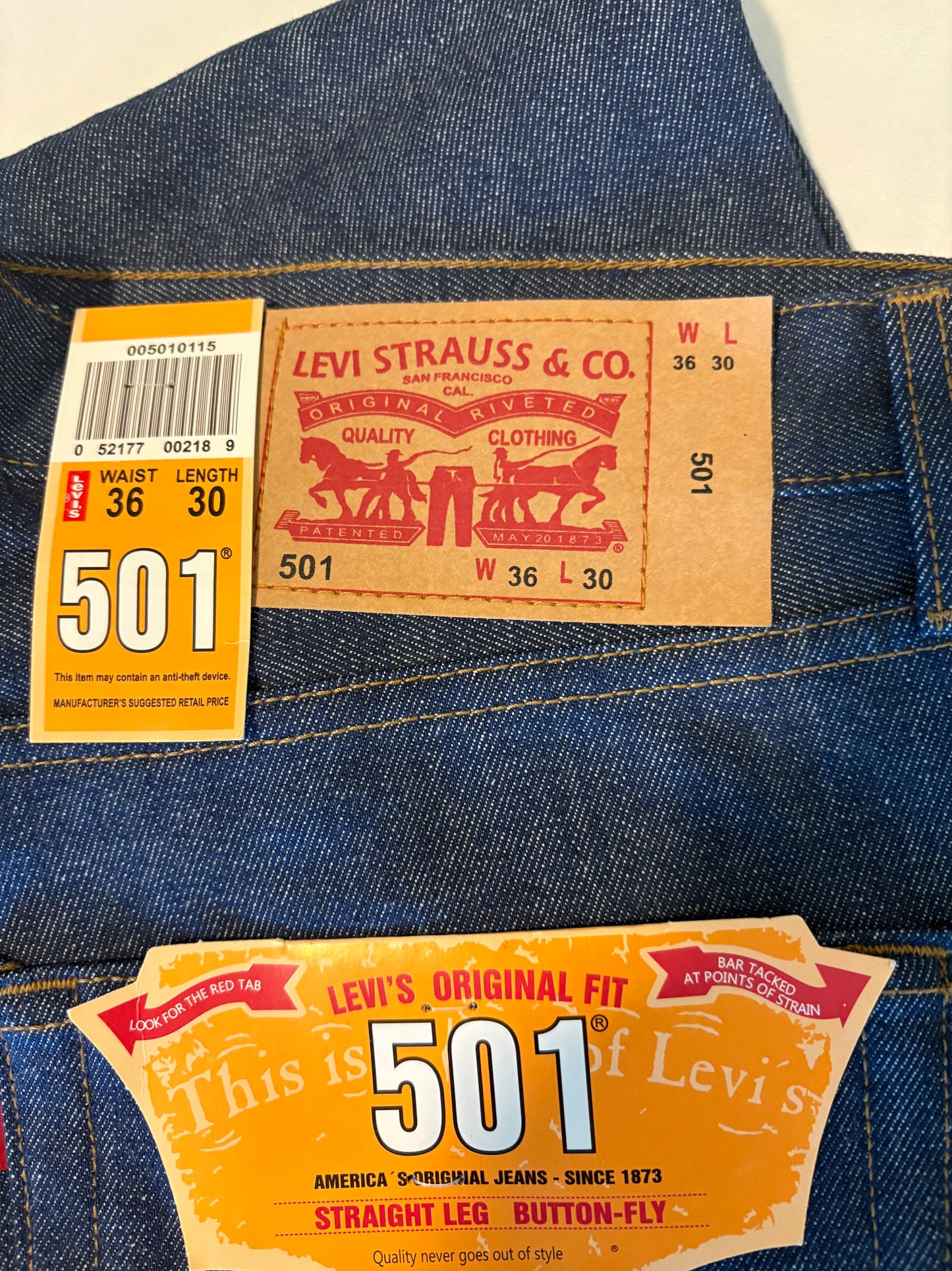 Levi’s 501 Original Fit Jeans Men 36x30 Button Fly Straight Leg Denim Pants NWT
