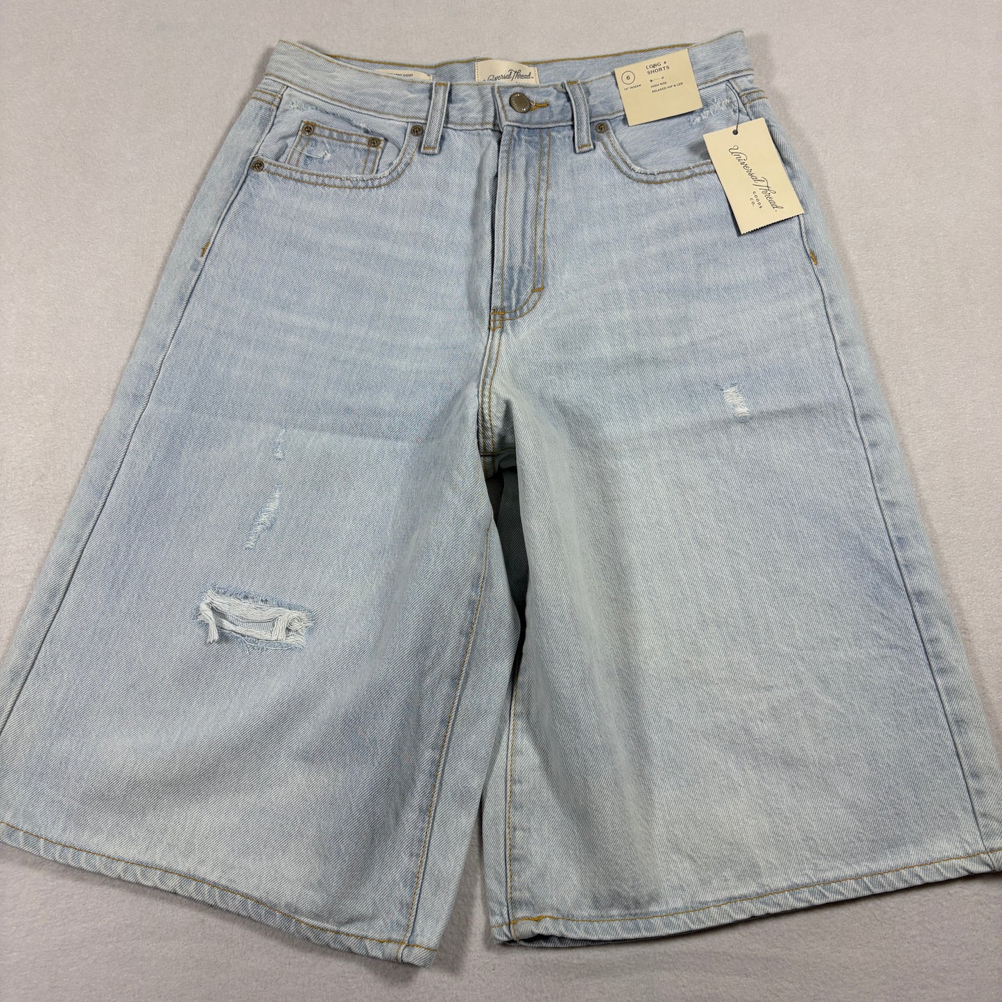Universal Thread Womens Light Wash High Rise Long Shorts 6R Distressed NWT