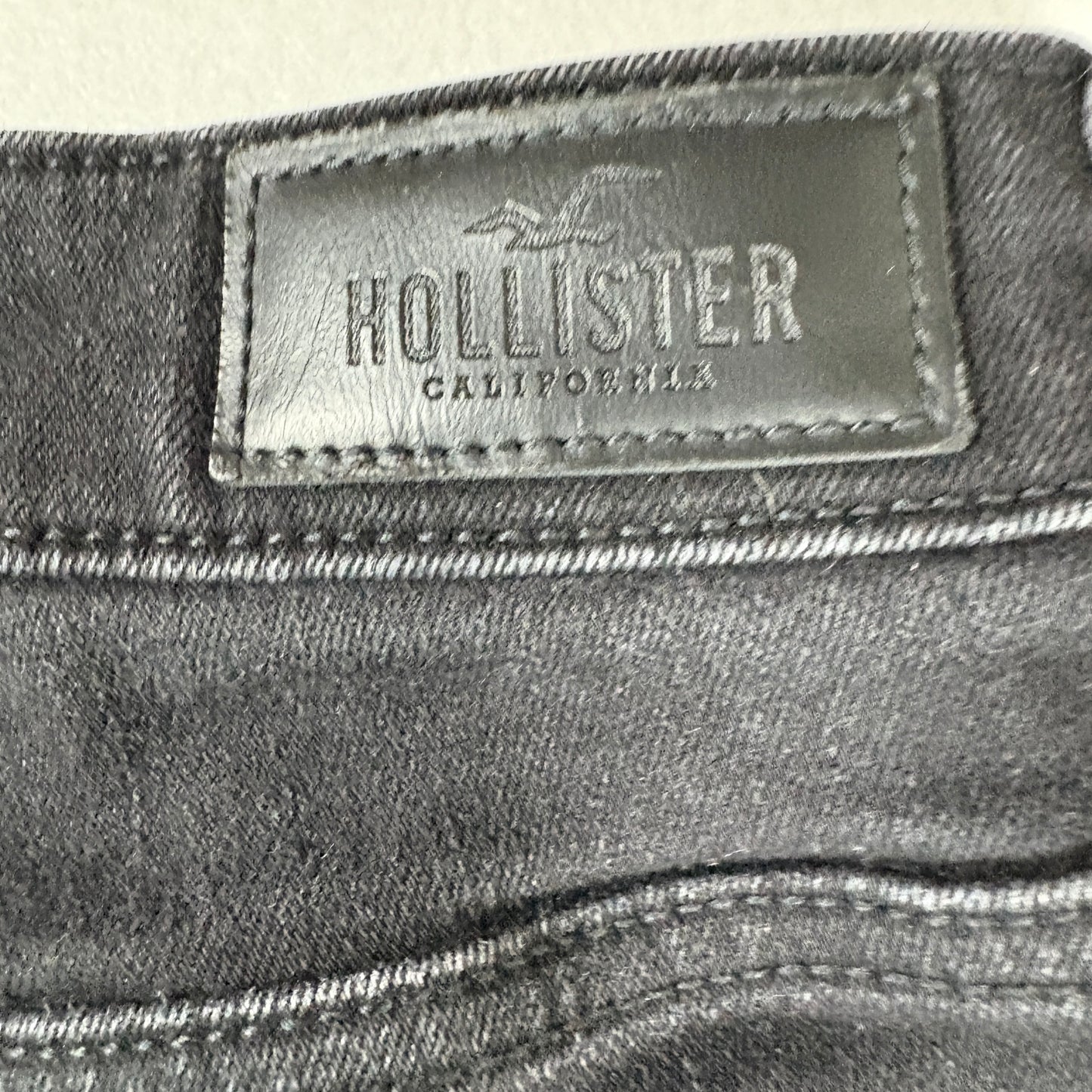 Hollister Womens Jeans 6R W28 Black Curvy High Rise Flare Distressed Y2K 90s Grunge