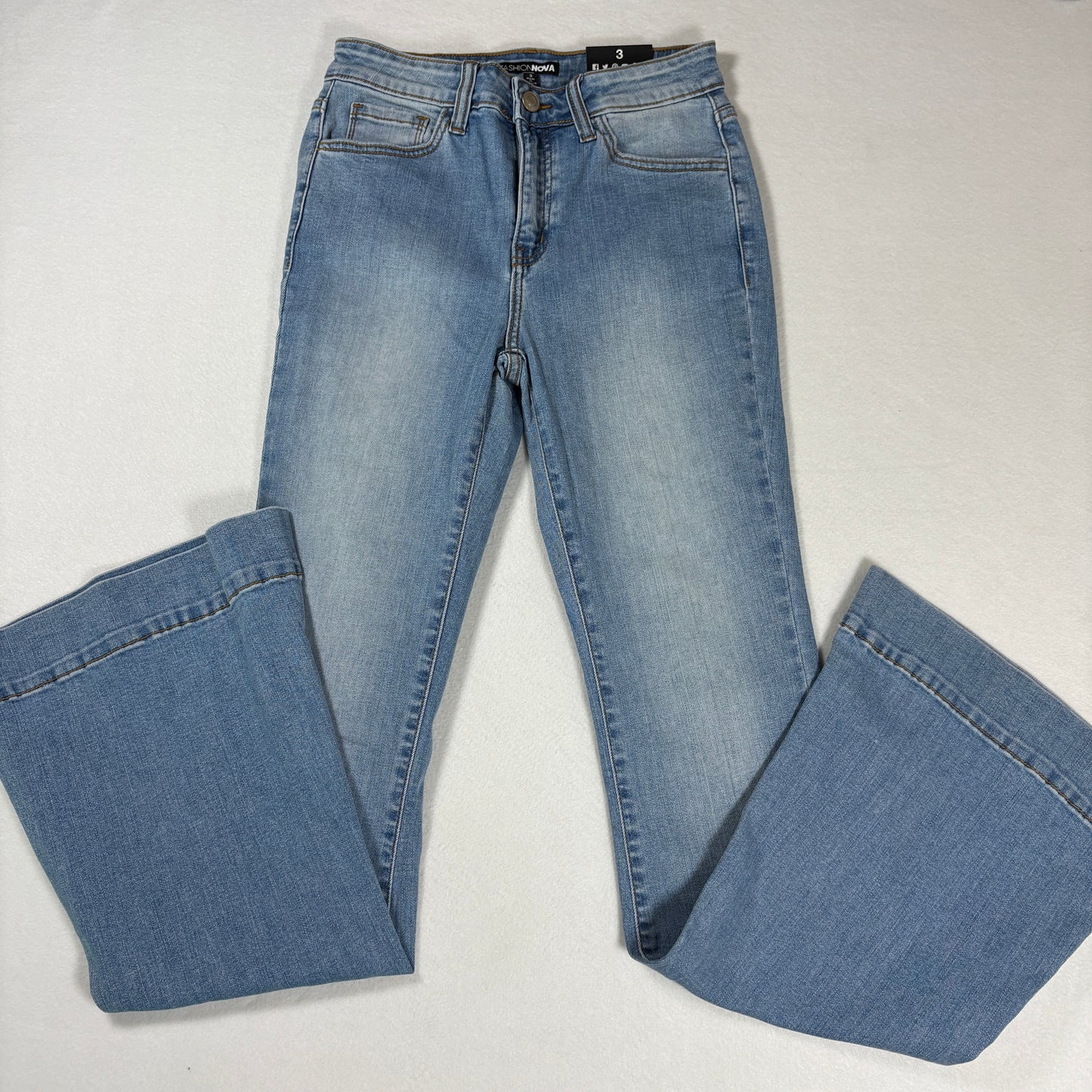 Fashion Nova Womens Jeans Size 3 Light Wash High Rise Flare Bootcut NWT Y2K