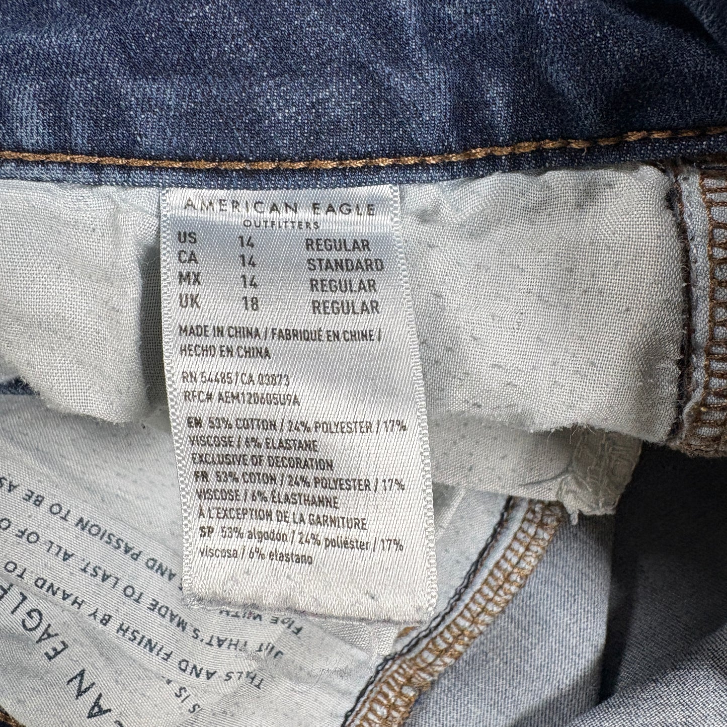 American Eagle Womens Jeans 14R Dark Wash Distressed Ripped Stretch Denim Y2K