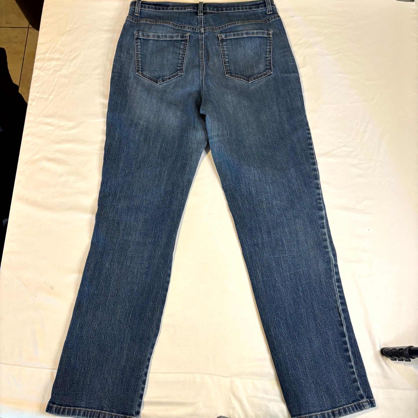 Gloria Vanderbilt Women’s Jeans Size 10 Blue Denim Straight Leg Mid Rise Classic Fit