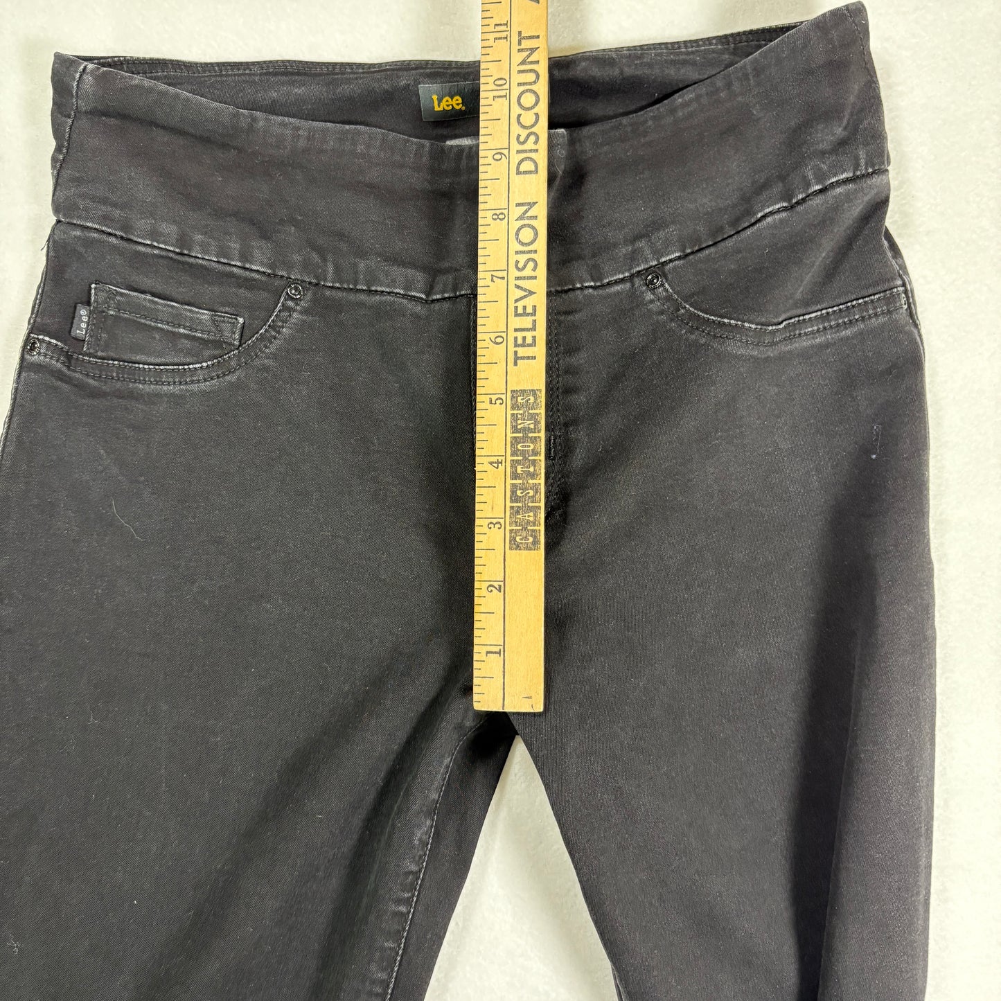 Lee Womens Jeans Size 8 Short Mid Rise Slim Leg Black Denim Sculpting Stretch Y2K