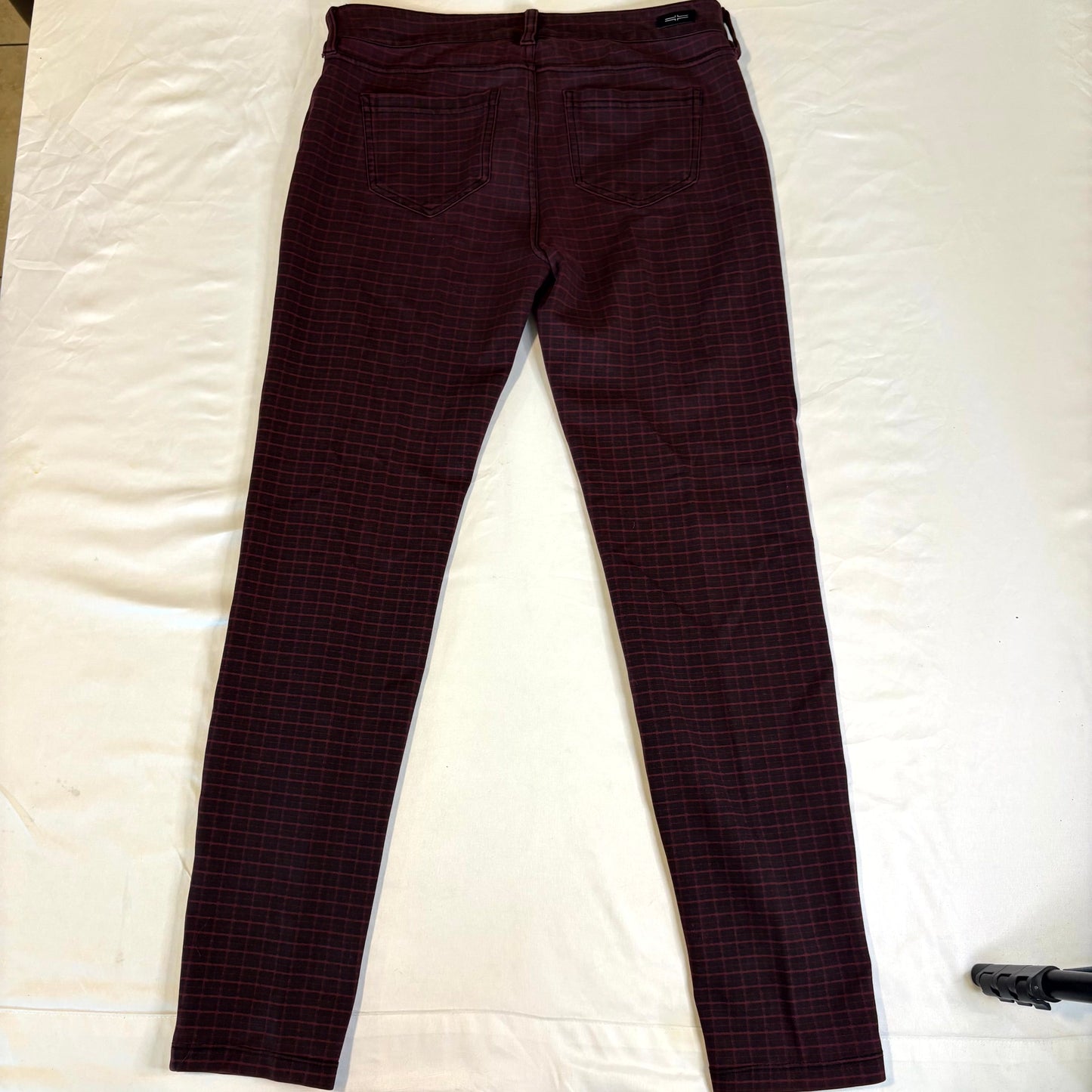 Liverpool Jeans Company Women’s Pants 10/30 Red Black Plaid Skinny Stretch Denim