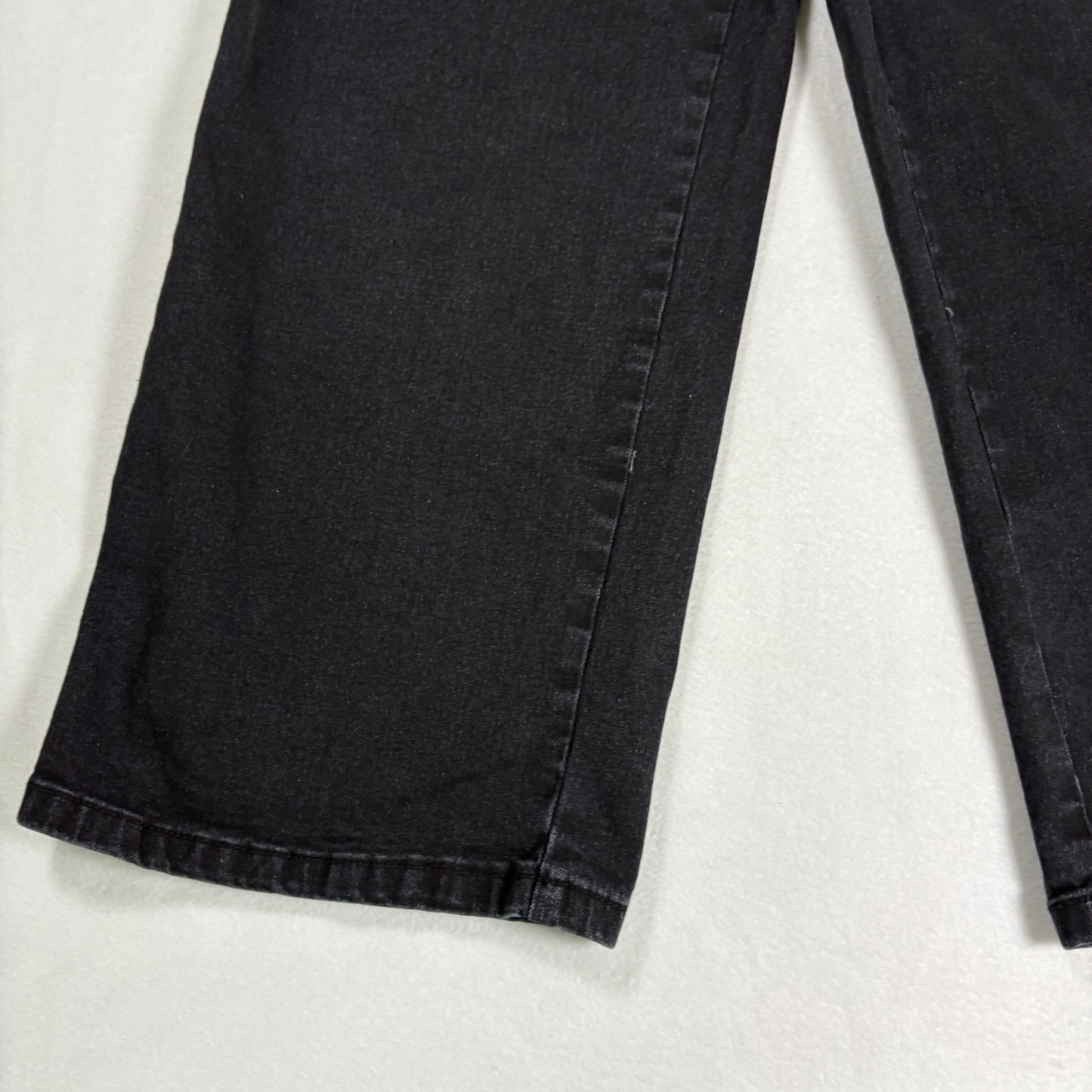 Womens Black High Rise Jeans Size 8 Straight Leg Button Fly Y2K 90s Denim