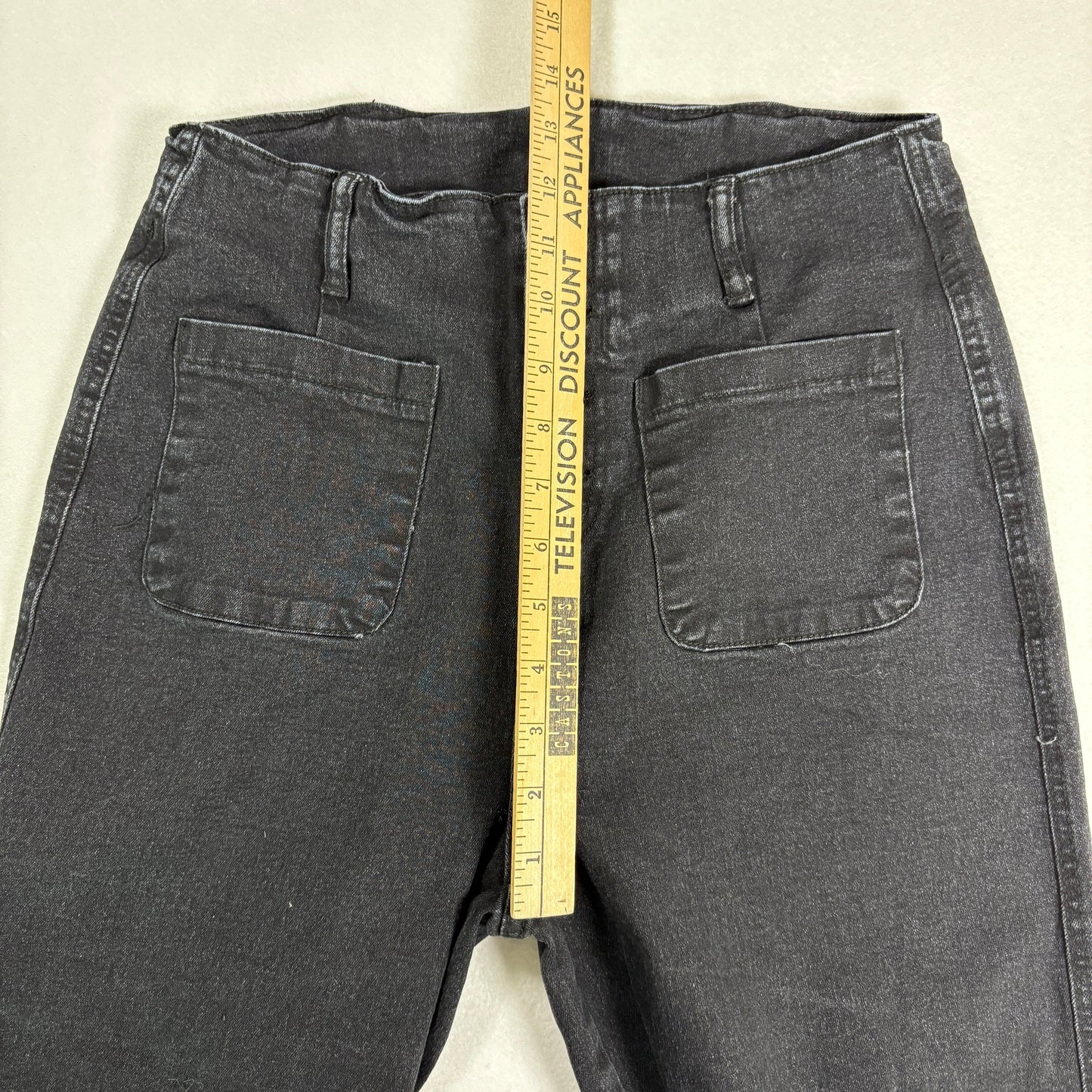 Womens Black High Rise Jeans Size 8 Straight Leg Button Fly Y2K 90s Denim