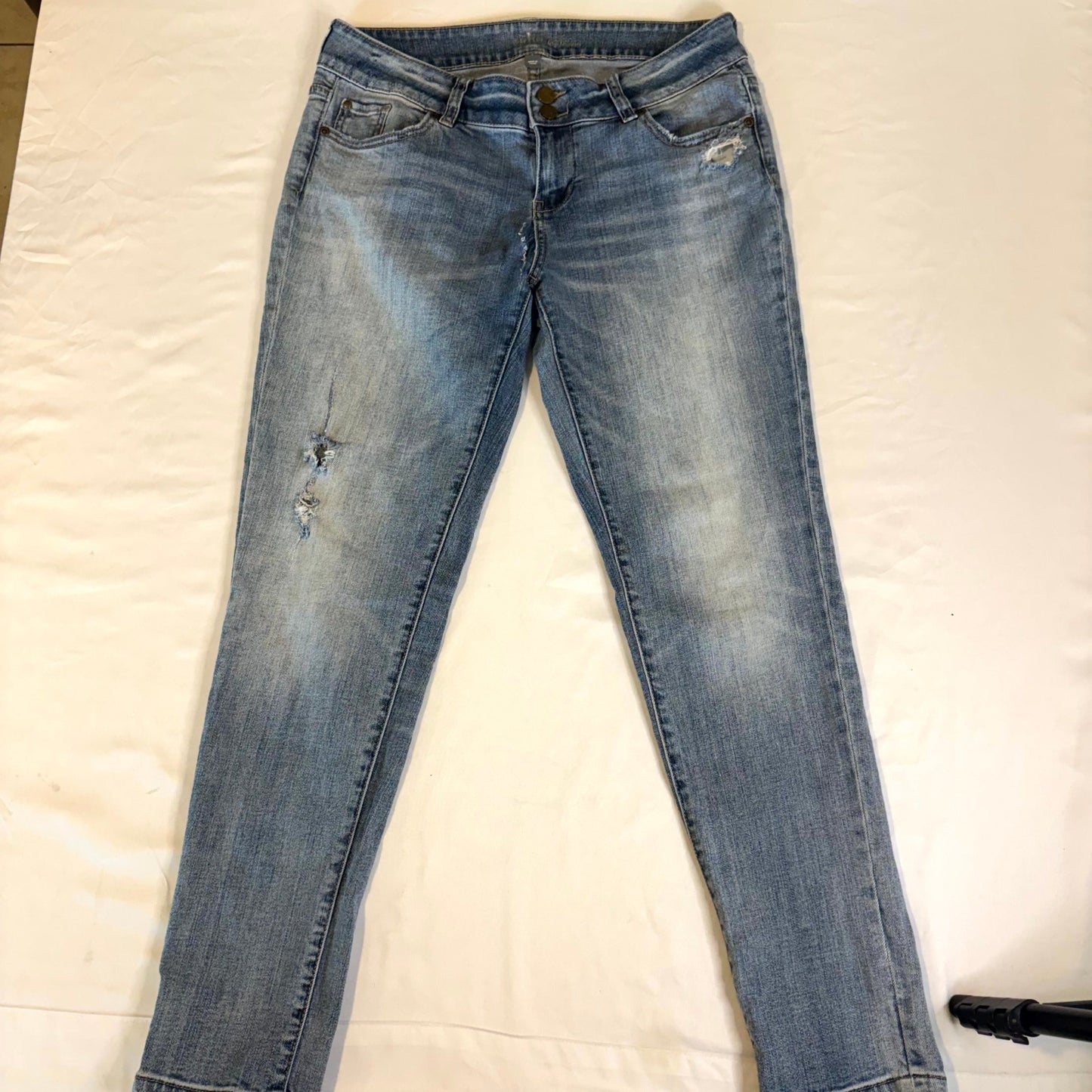 Soho New York & Company Women’s Boyfriend Jeans Size 6 Distressed Blue Denim