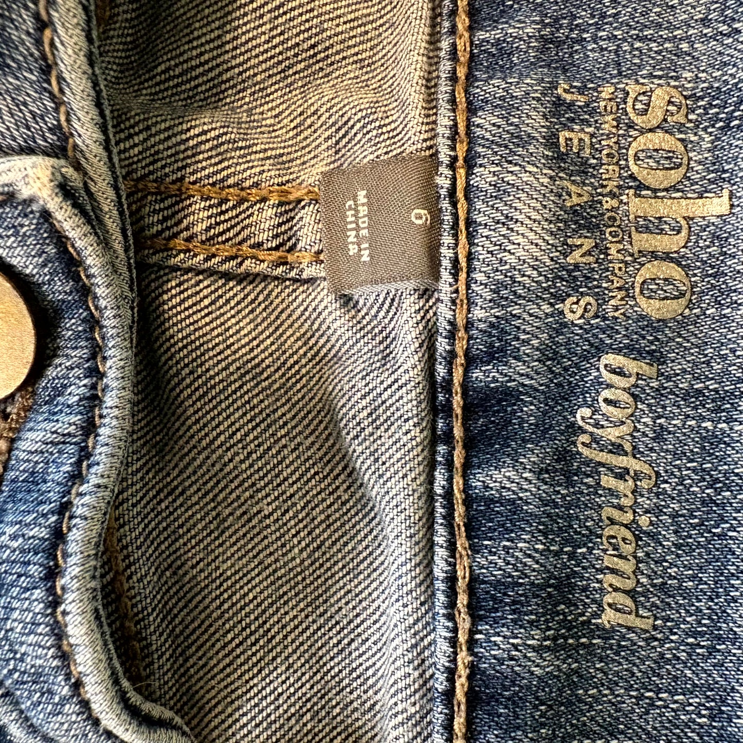 Soho New York & Company Women’s Boyfriend Jeans Size 6 Distressed Blue Denim