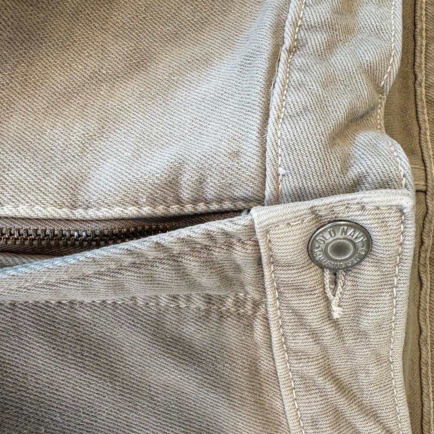 Old Navy OG Straight High-Rise Gray Jeans Women's 20 Secret-Smooth Pockets