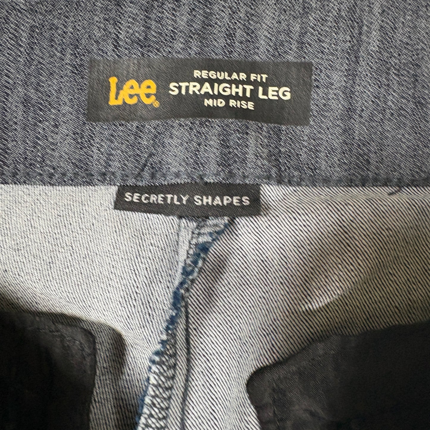 Lee Womens Straight Leg Jeans Size 6 Short Gray Mid Rise Stretch Secretly Shapes