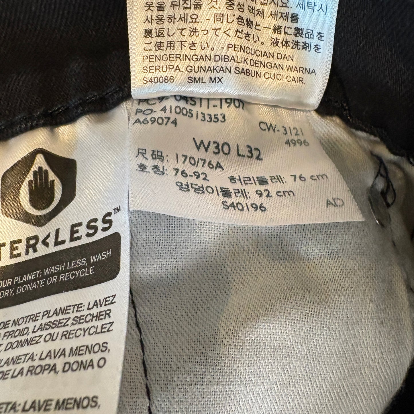 Levi's WaterLess Black Jeans Men W30 L32 Slim Straight Eco Friendly Denim