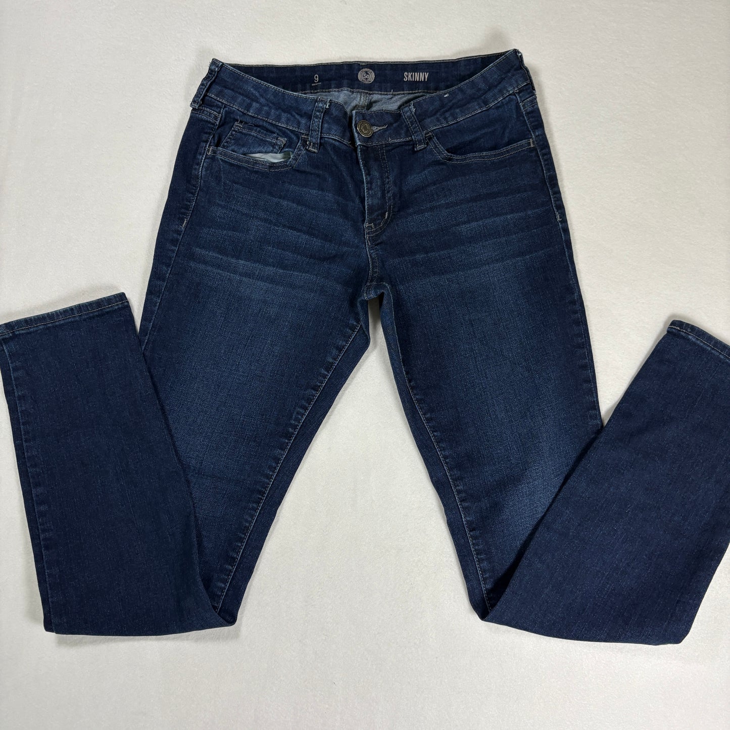 SO Womens Skinny Jeans Size 9 Dark Wash Mid Rise Stretch Denim Casual