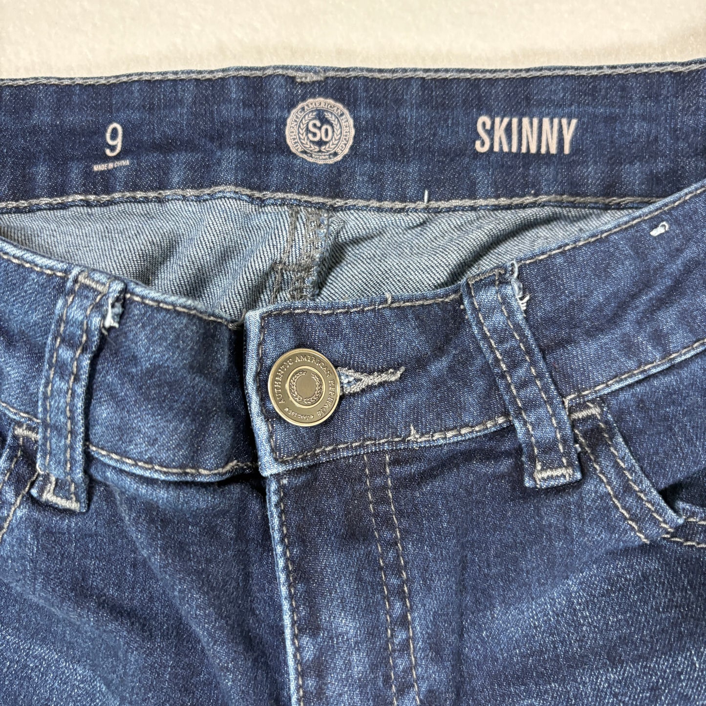 SO Womens Skinny Jeans Size 9 Dark Wash Mid Rise Stretch Denim Casual