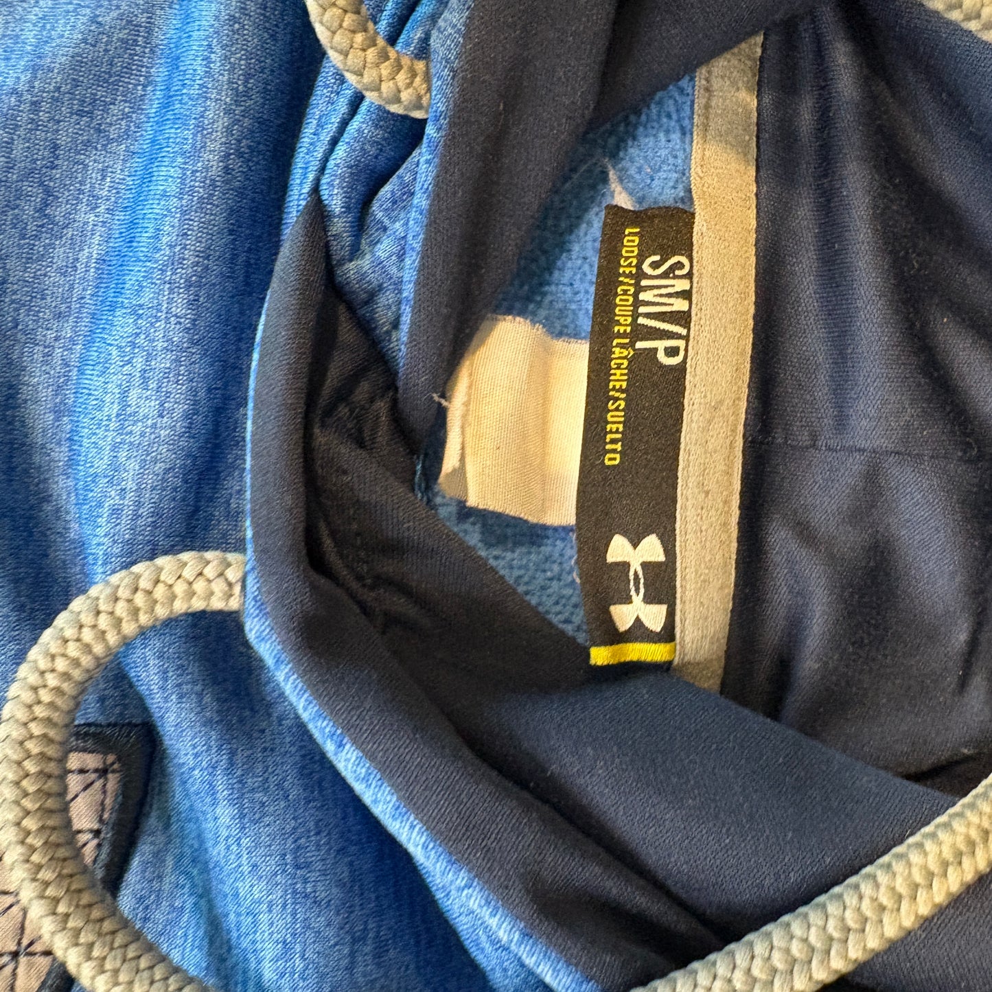 Under Armour Men’s Hoodie Small Blue Pullover Loose Fit Logo Sweatshirt Flaws