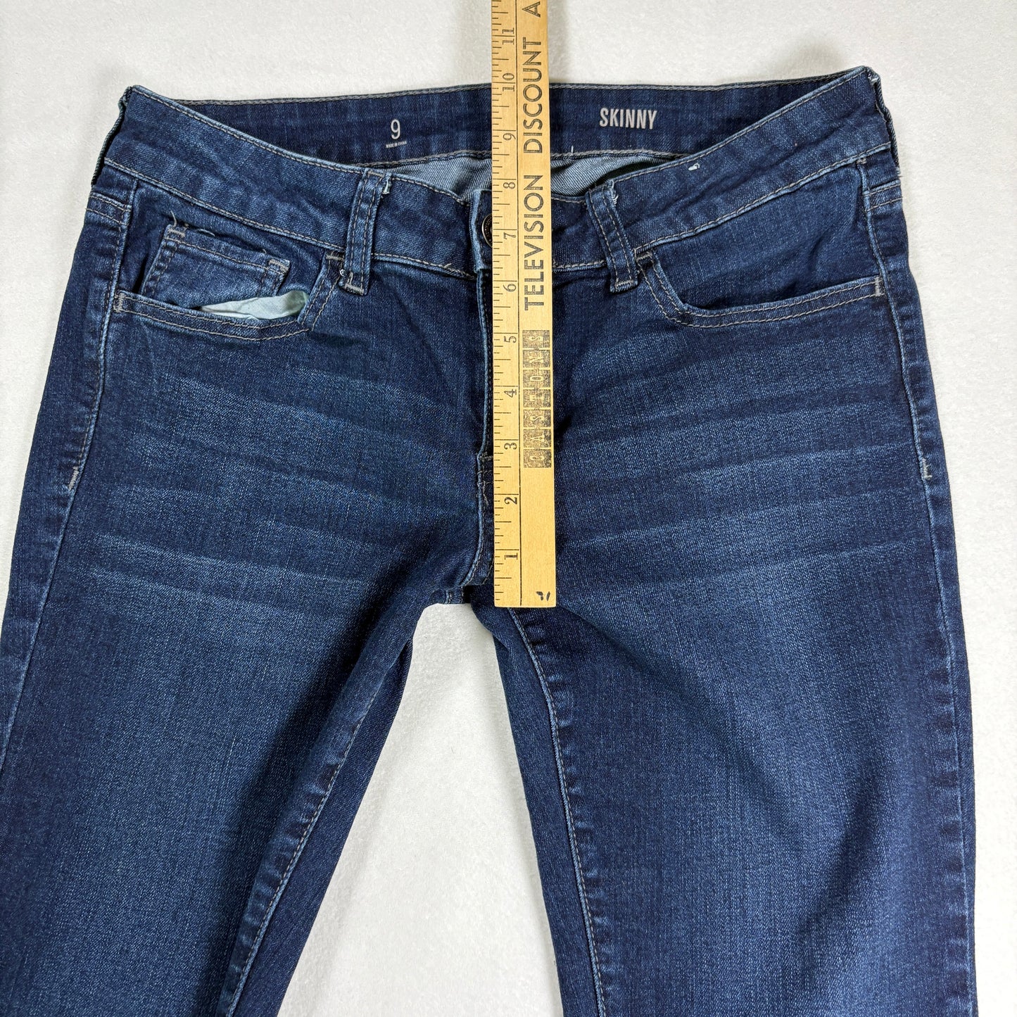 SO Womens Skinny Jeans Size 9 Dark Wash Mid Rise Stretch Denim Casual