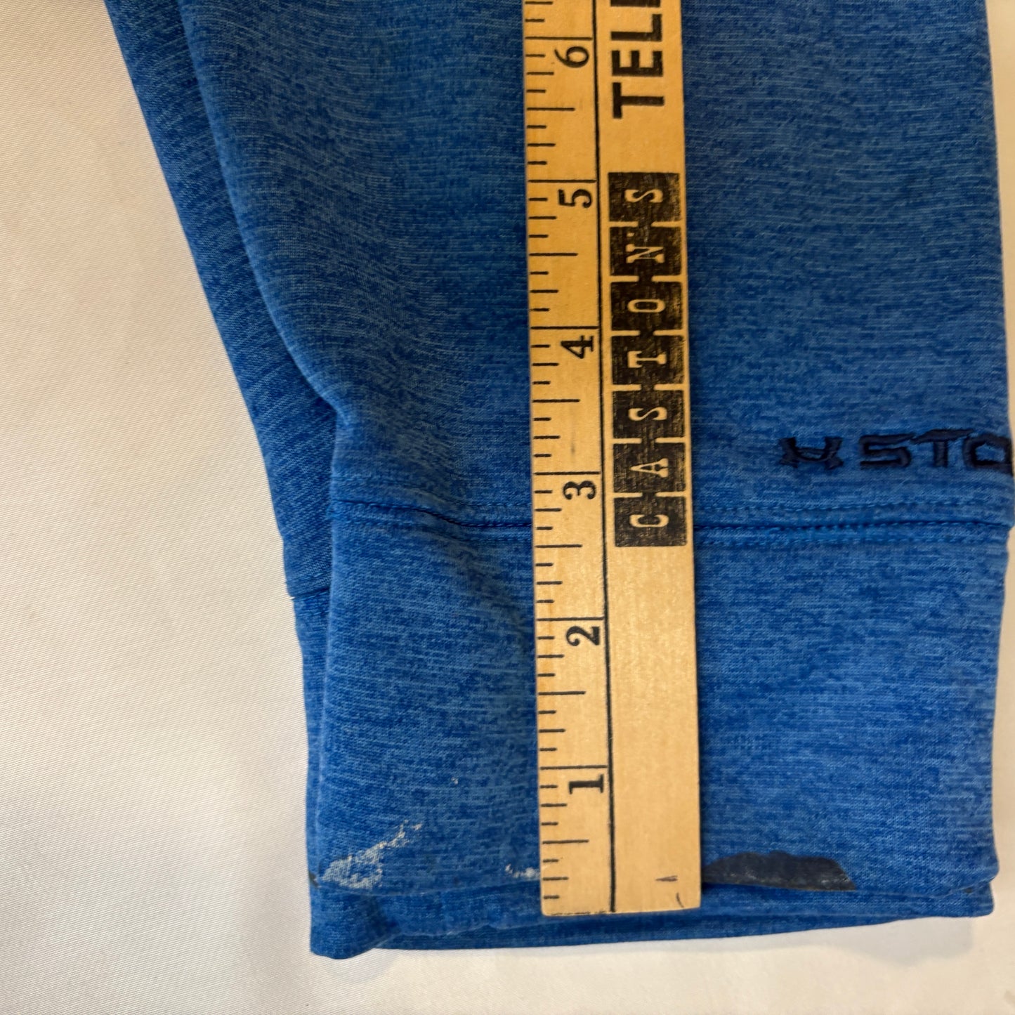 Under Armour Men’s Hoodie Small Blue Pullover Loose Fit Logo Sweatshirt Flaws
