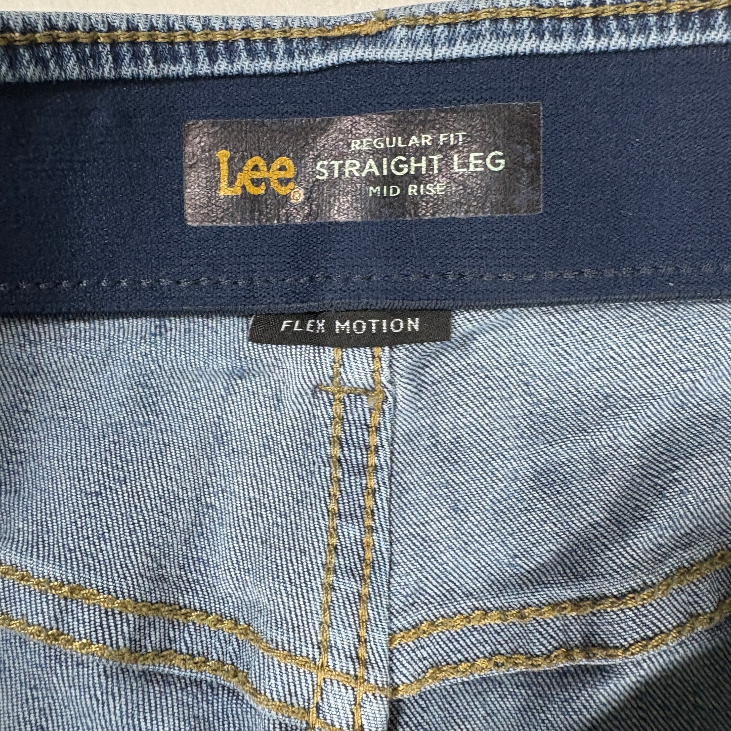 Lee Womens Straight Leg Jeans 8M Mid Rise Flex Motion Blue Stretch Denim