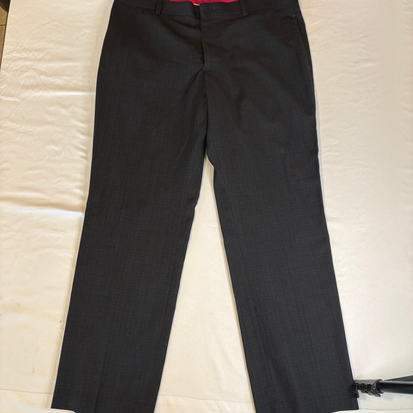 INC International Concepts Slim Fit Milan Dress Pants 34x30 Charcoal Plaid Broken Zipper