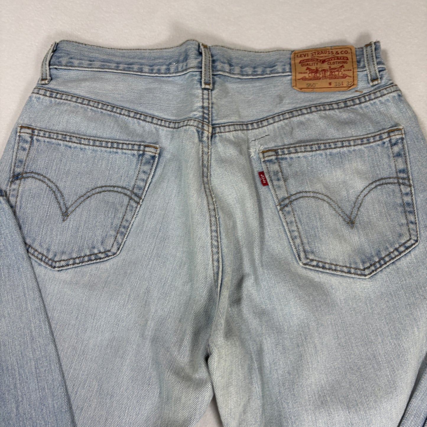 Levis Mens 550 Relaxed Fit Jeans 36x32 Light Wash Baggy 90s Y2K Grunge Denim