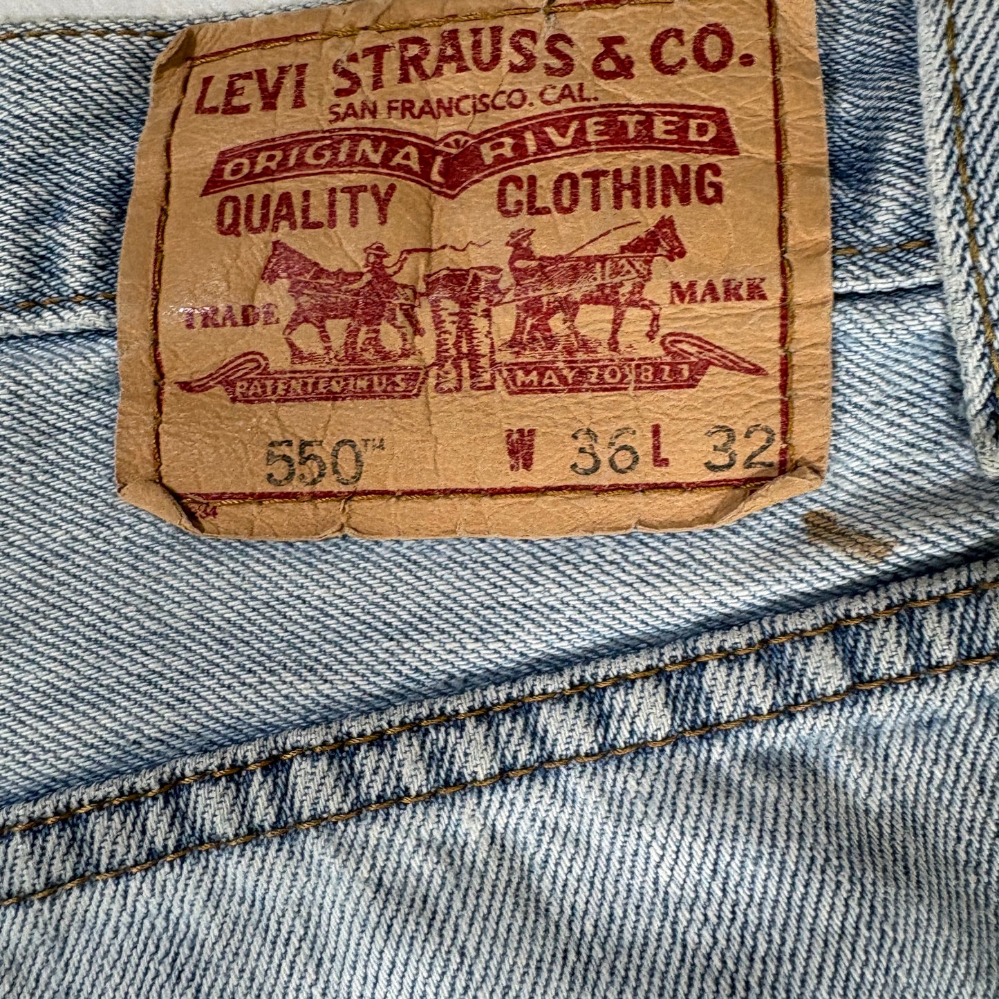 Levis Mens 550 Relaxed Fit Jeans 36x32 Light Wash Baggy 90s Y2K Grunge Denim