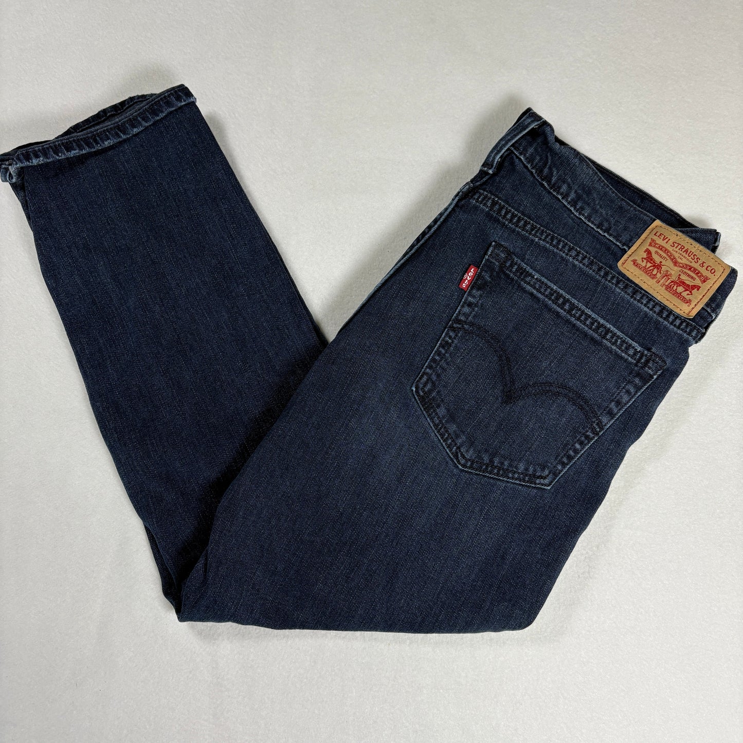 Levis Womens Boyfriend Jeans 29 Dark Wash Relaxed Fit Denim Casual Y2K Vintage