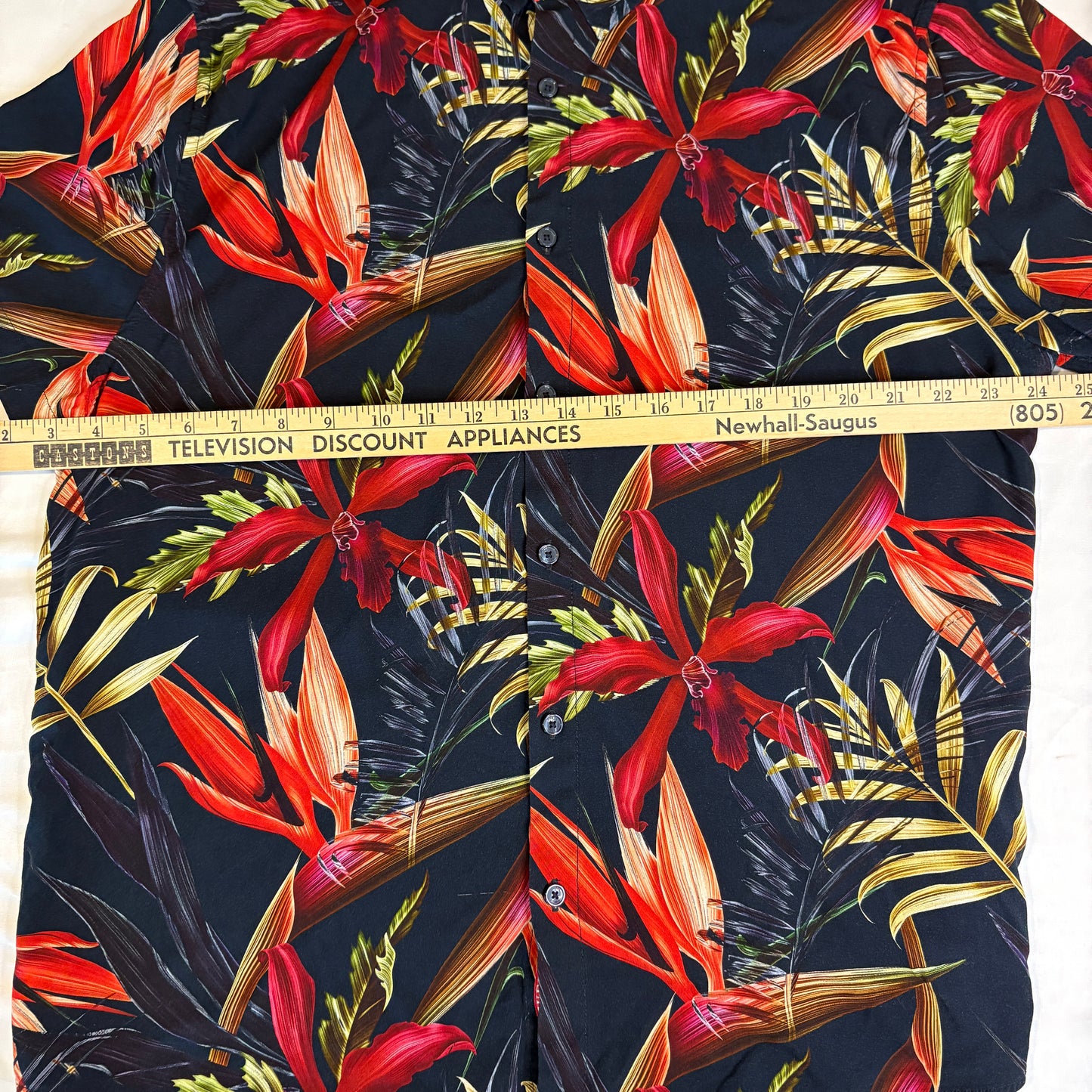 Guess Los Angeles XL Short Sleeve Hawaiian Shirt Black Red Tropical Floral