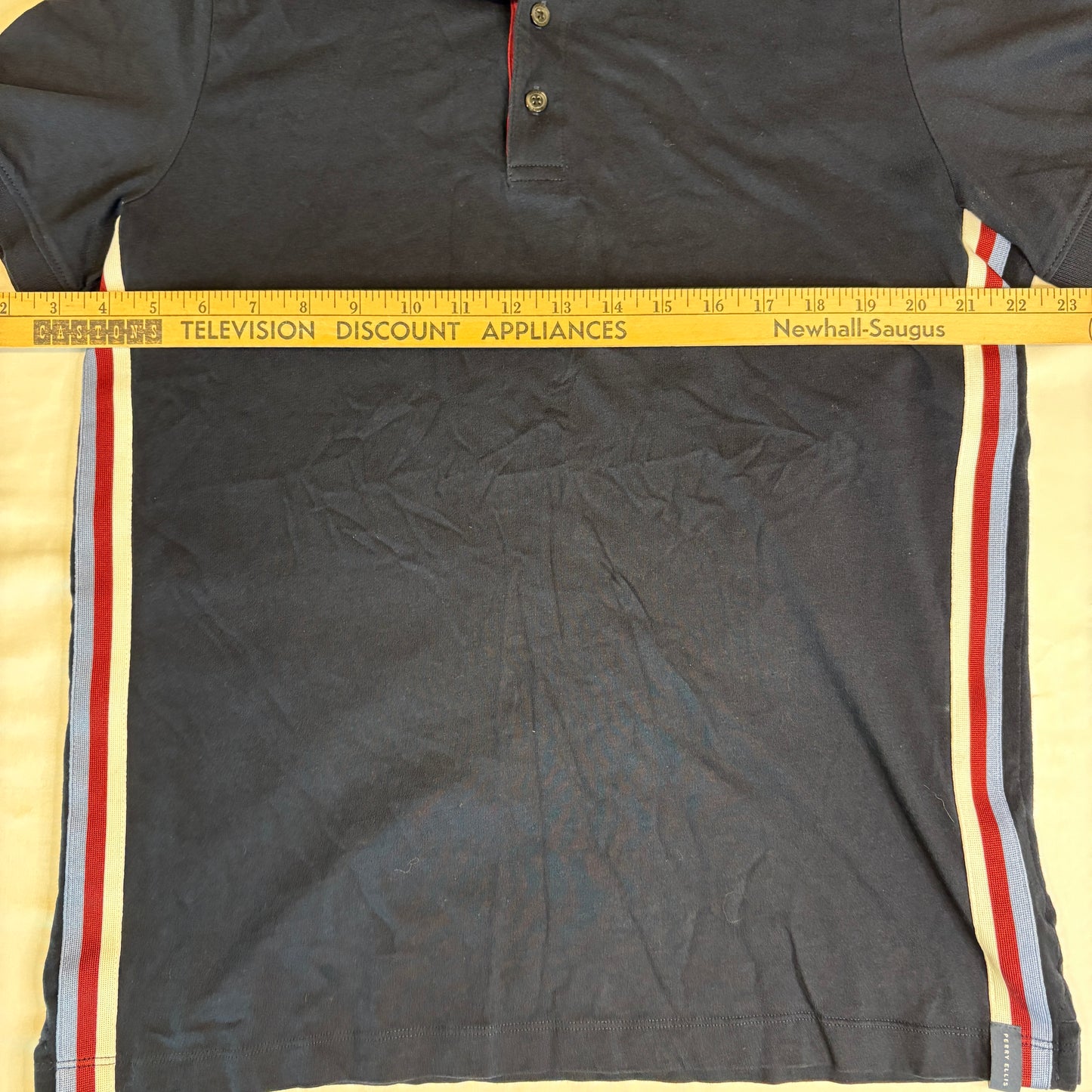 Perry Ellis Polo Shirt Men’s Medium Navy Blue Short Sleeve Striped Side Trim Casual