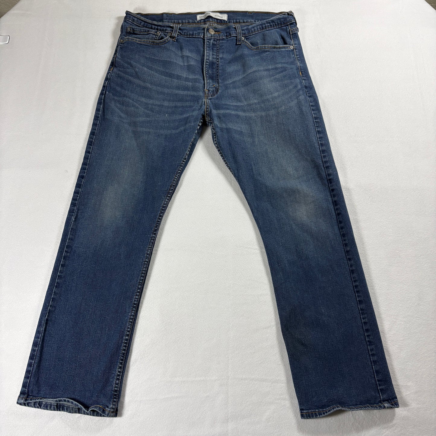 Levis Signature Jeans Mens Size 38x30 Blue Straight Leg Y2K 90s Denim Streetwear