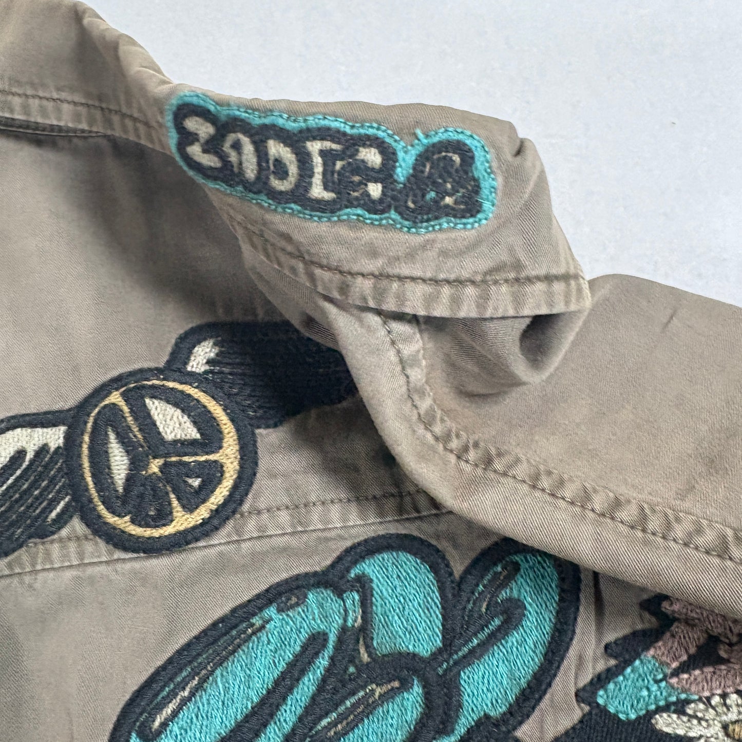 Zadig Voltaire Mens Button Up Shirt Large Khaki Military Embroidered Skull Vintage