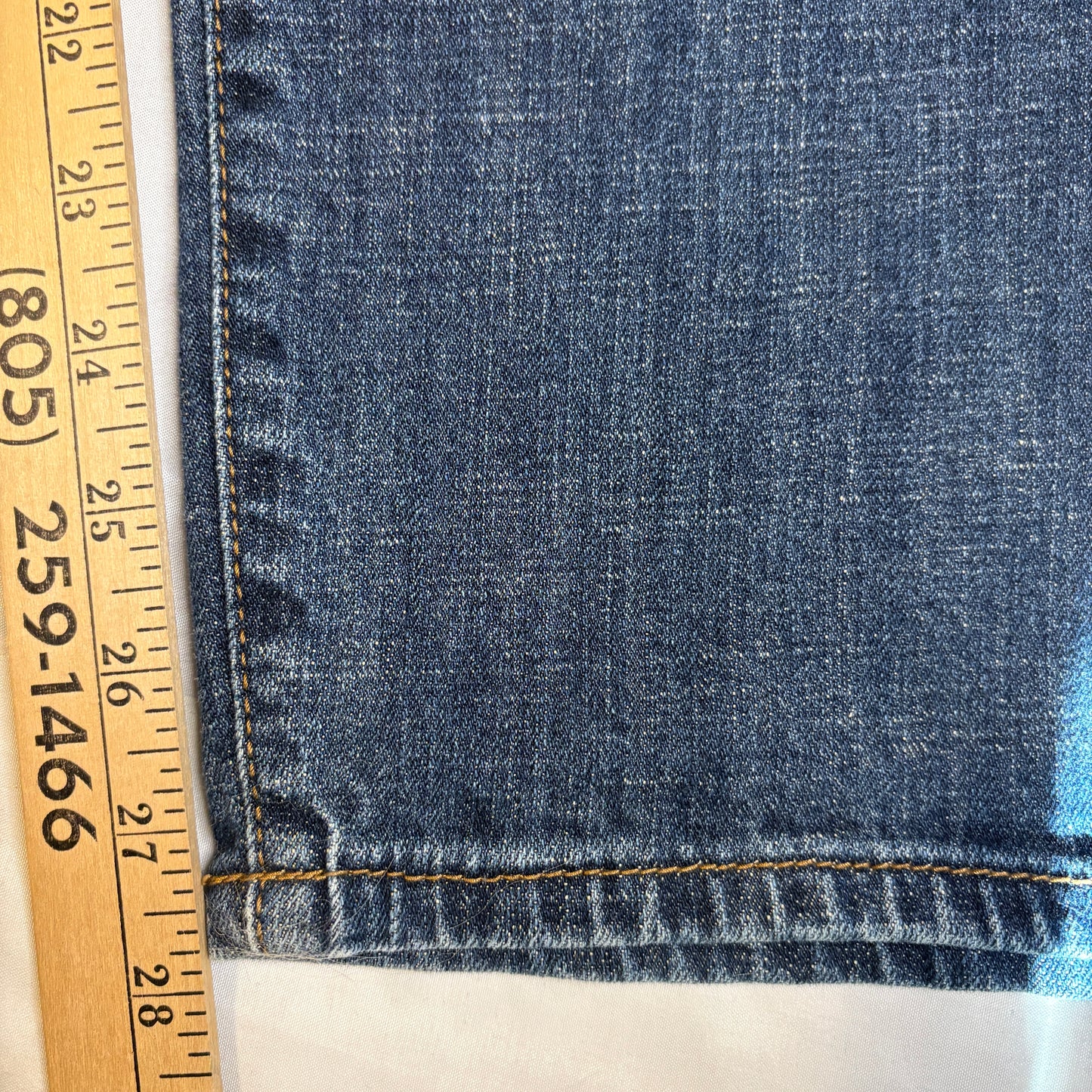 Lucky Brand 42x30 Men’s Blue Denim Jeans Classic Straight Fit Comfort Stretch
