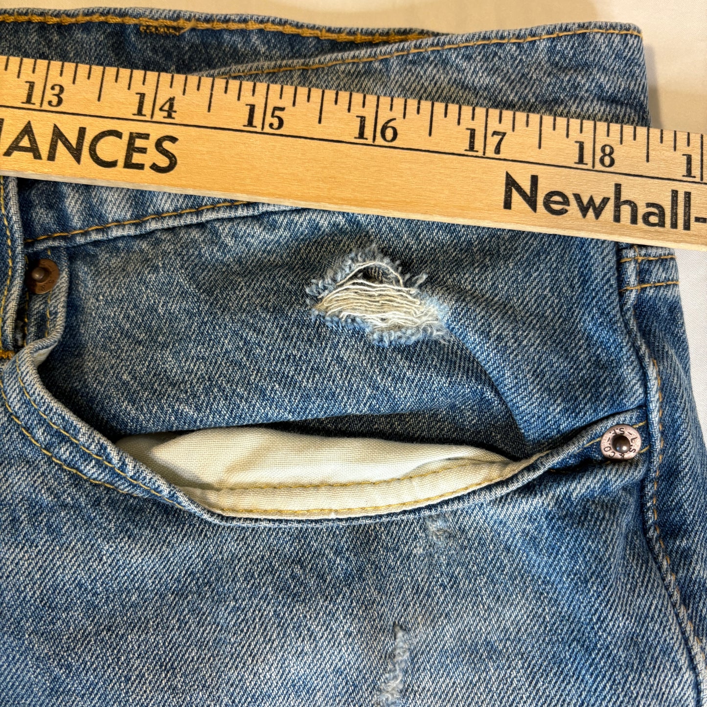 Levi’s Men’s 38x32 Distressed Ripped Blue Jeans Straight Fit Casual Denim Pants