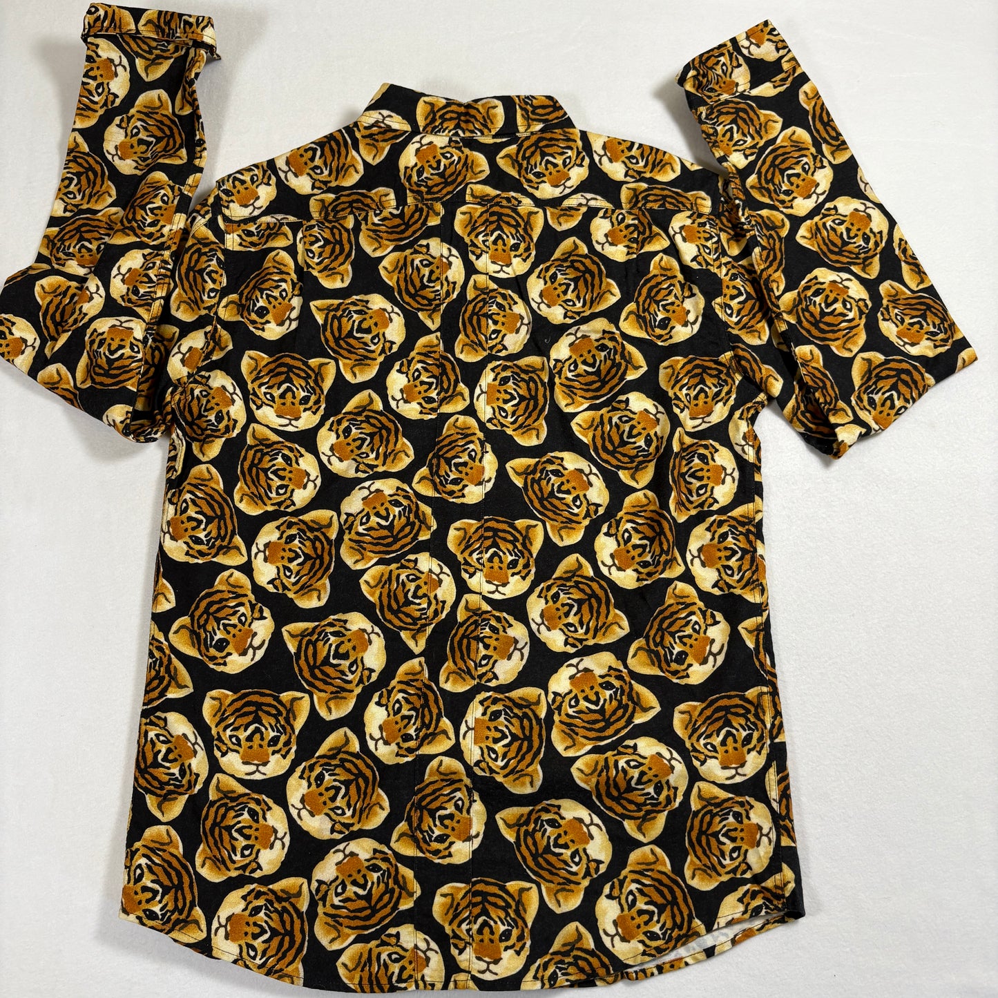 Loft 604 mens button shirt L Black Orange Tiger Print Long Sleeve Casual Y2K